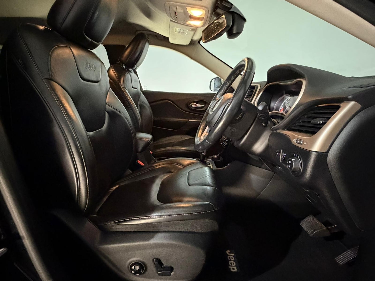 Used Jeep Cherokee 2016 for sale - 76298279: Photo 14