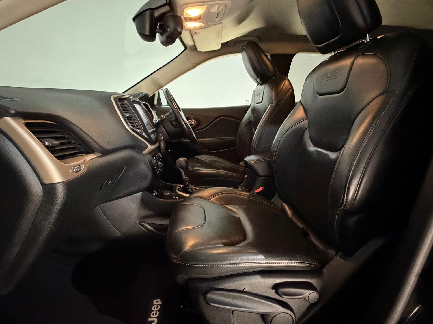 Used Jeep Cherokee 2016 for sale - 76298279: Photo 15