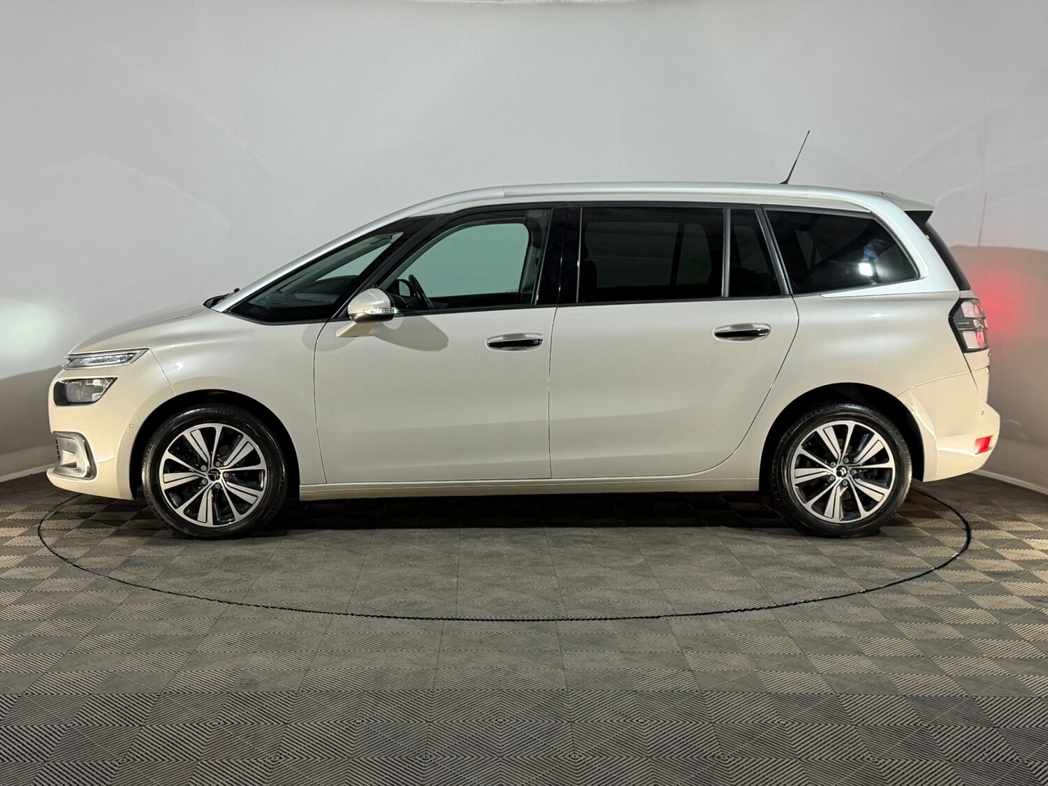 Used Citroen Grand C4 Picasso 2016 for sale - 78199157: Photo 5