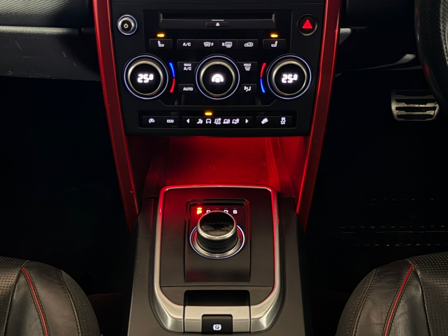 Used Land Rover Discovery Sport 2017 for sale - 77833828: Photo 15