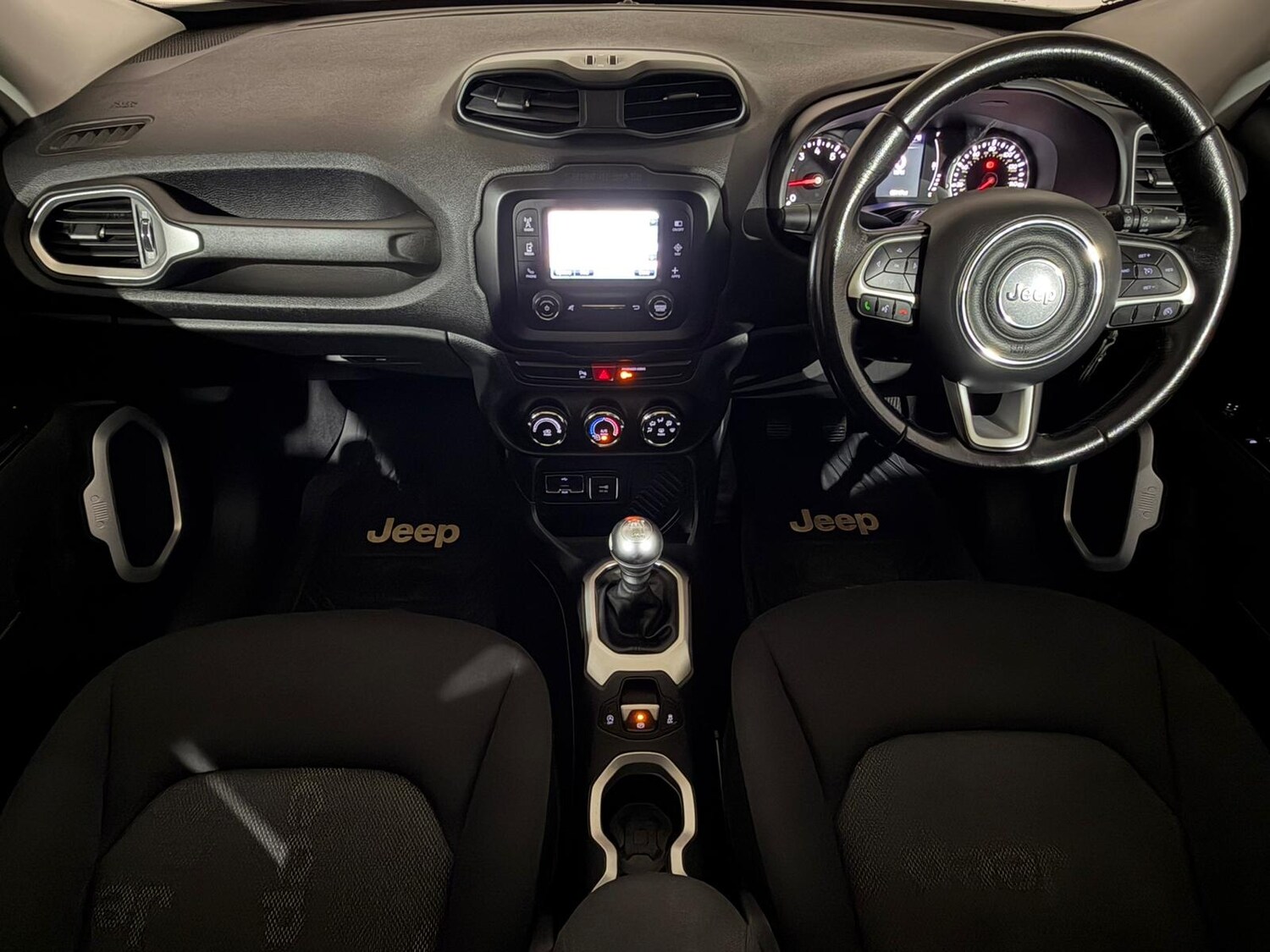 Used Jeep Renegade 2017 for sale - 77898909: Photo 11