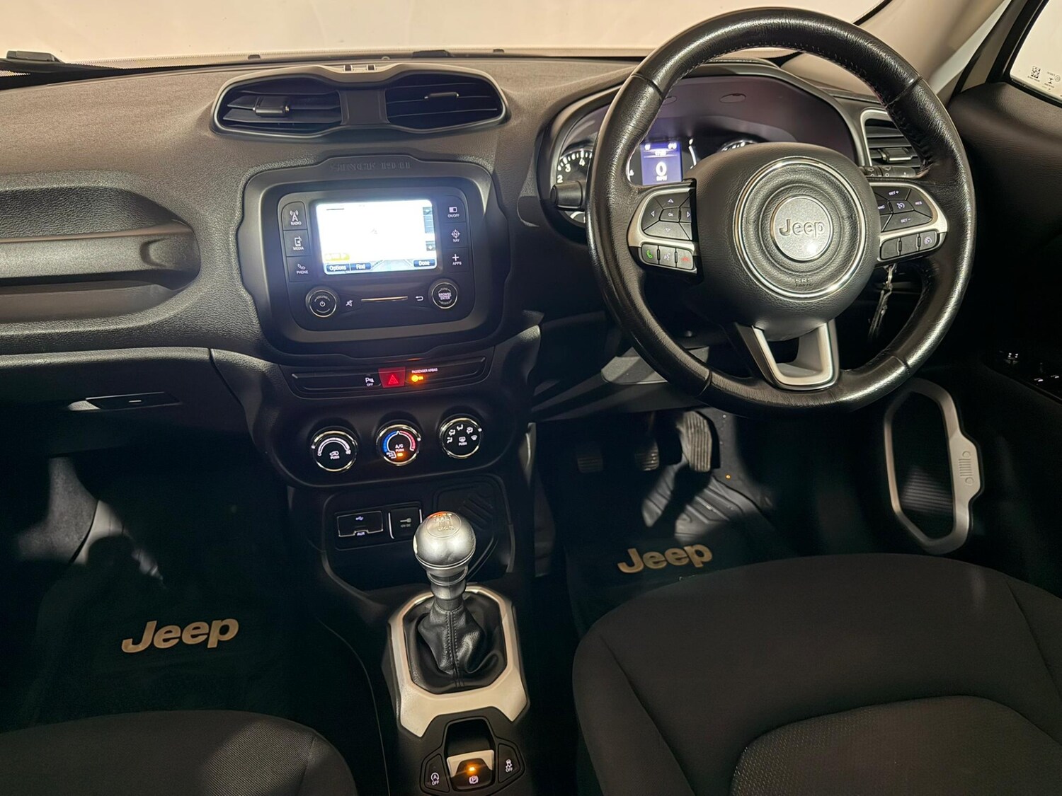 Used Jeep Renegade 2017 for sale - 77898909: Photo 12