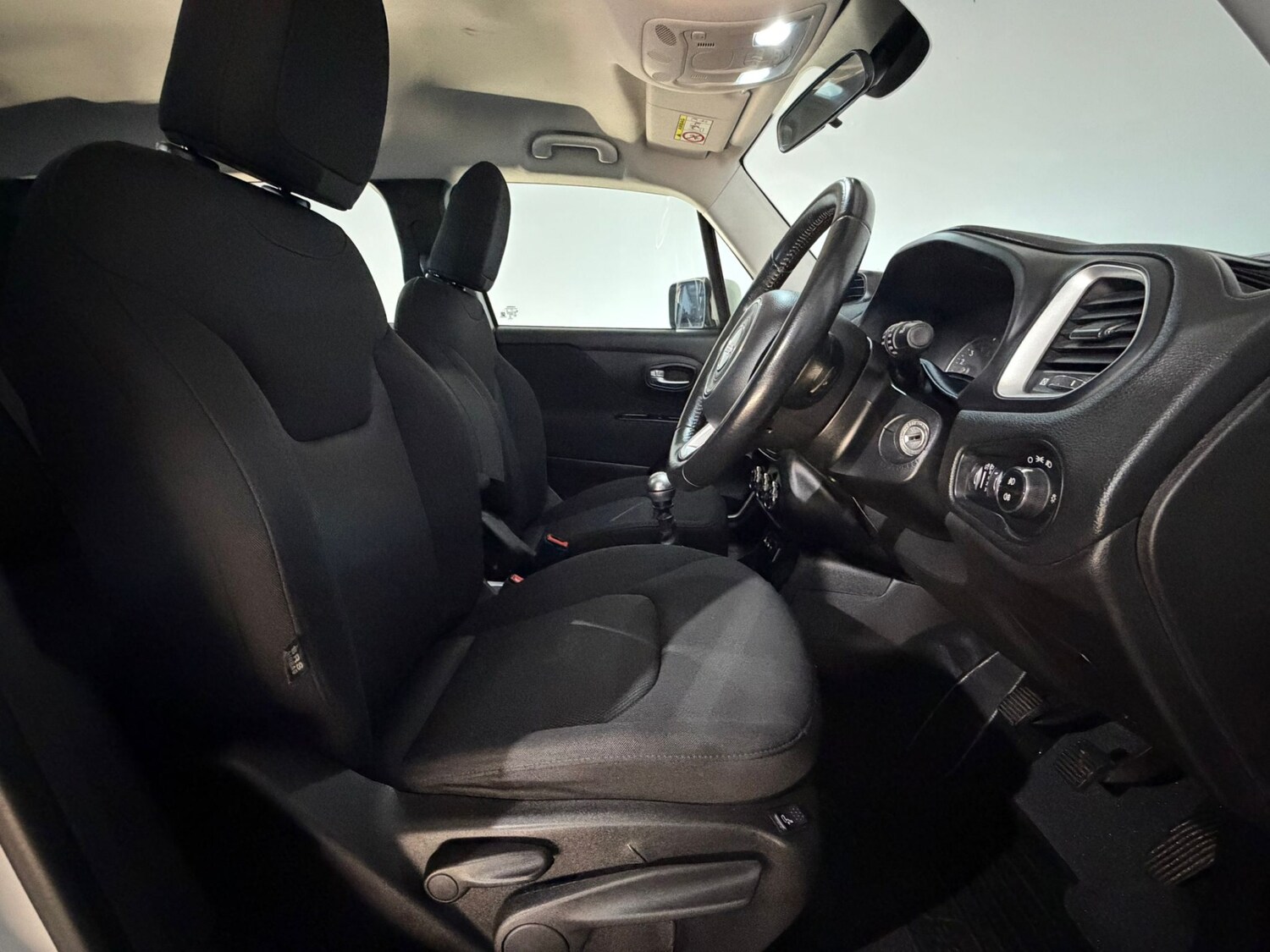 Used Jeep Renegade 2017 for sale - 77898909: Photo 16