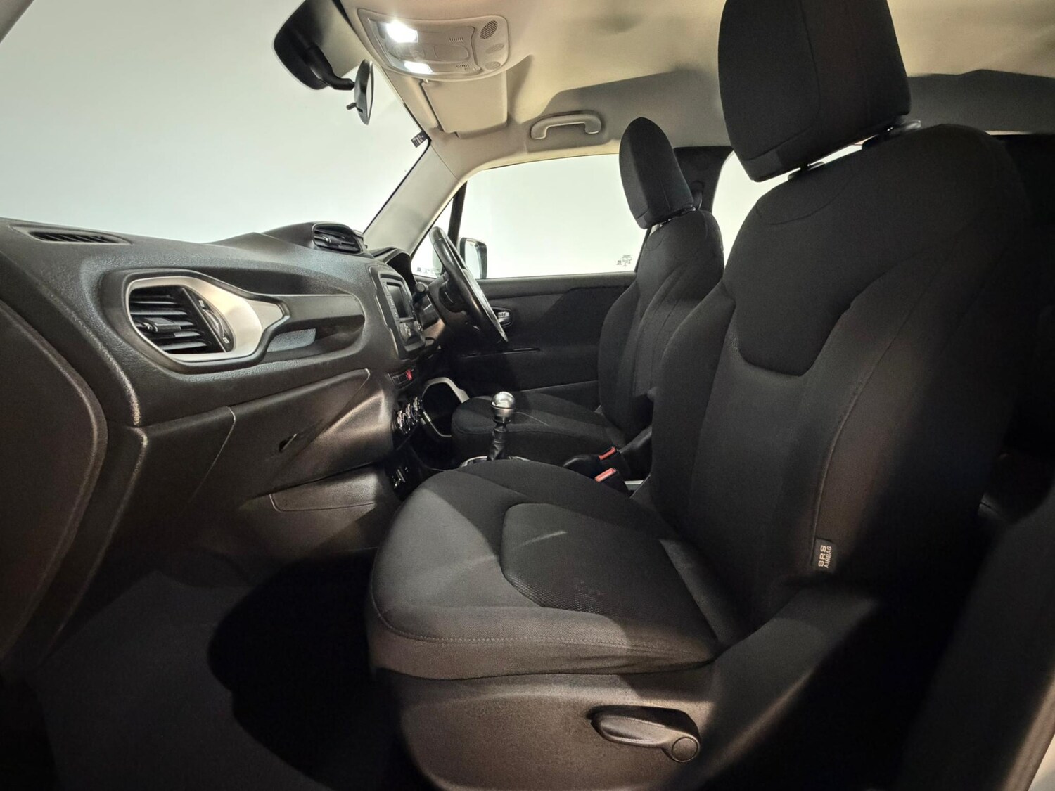 Used Jeep Renegade 2017 for sale - 77898909: Photo 17