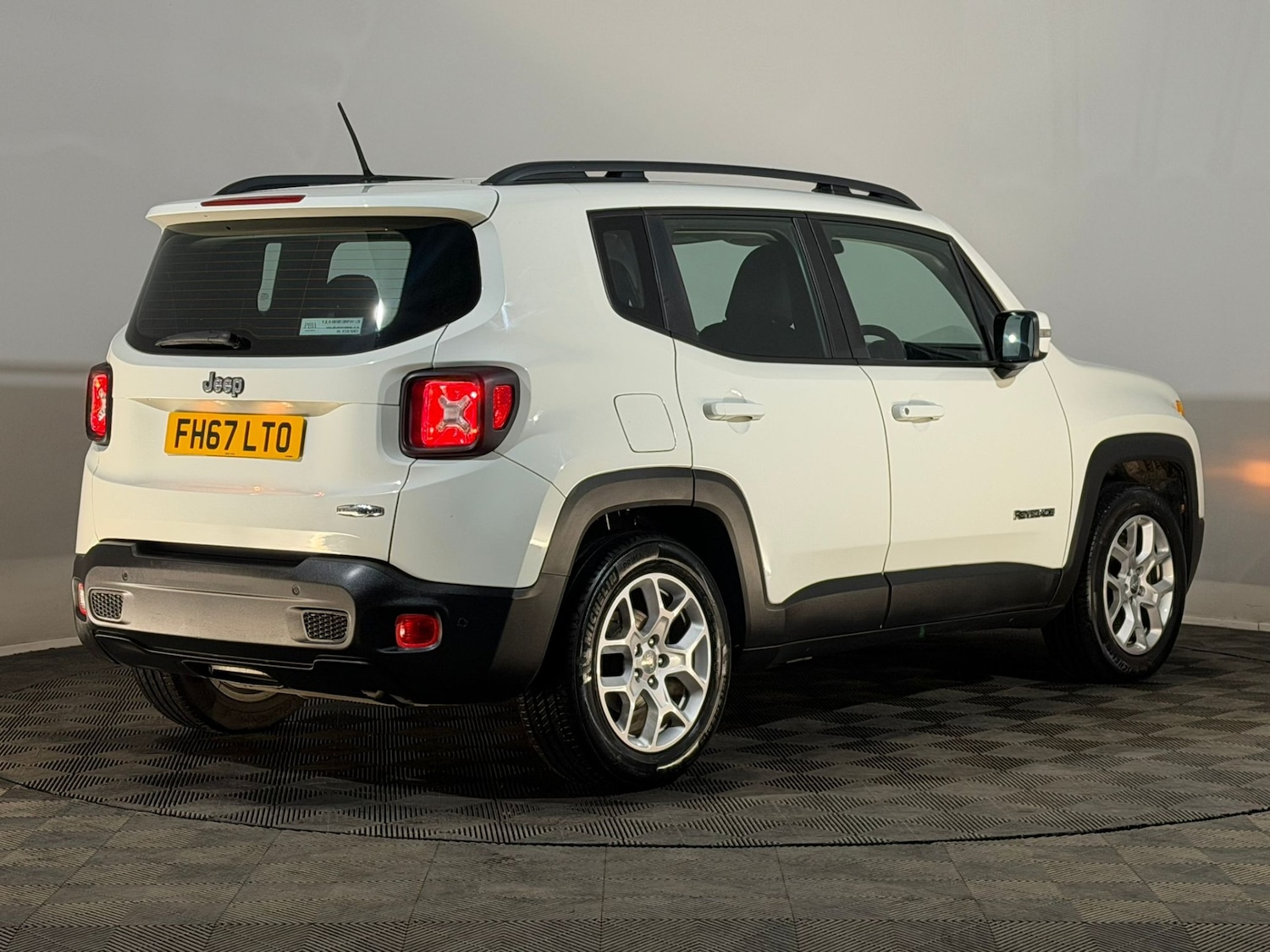Used Jeep Renegade 2017 for sale - 77898909: Photo 6