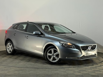 Used Volvo V40 2016 for sale - 78400616: Photo