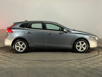 Used Volvo V40 2016 for sale - 78400616: Photo