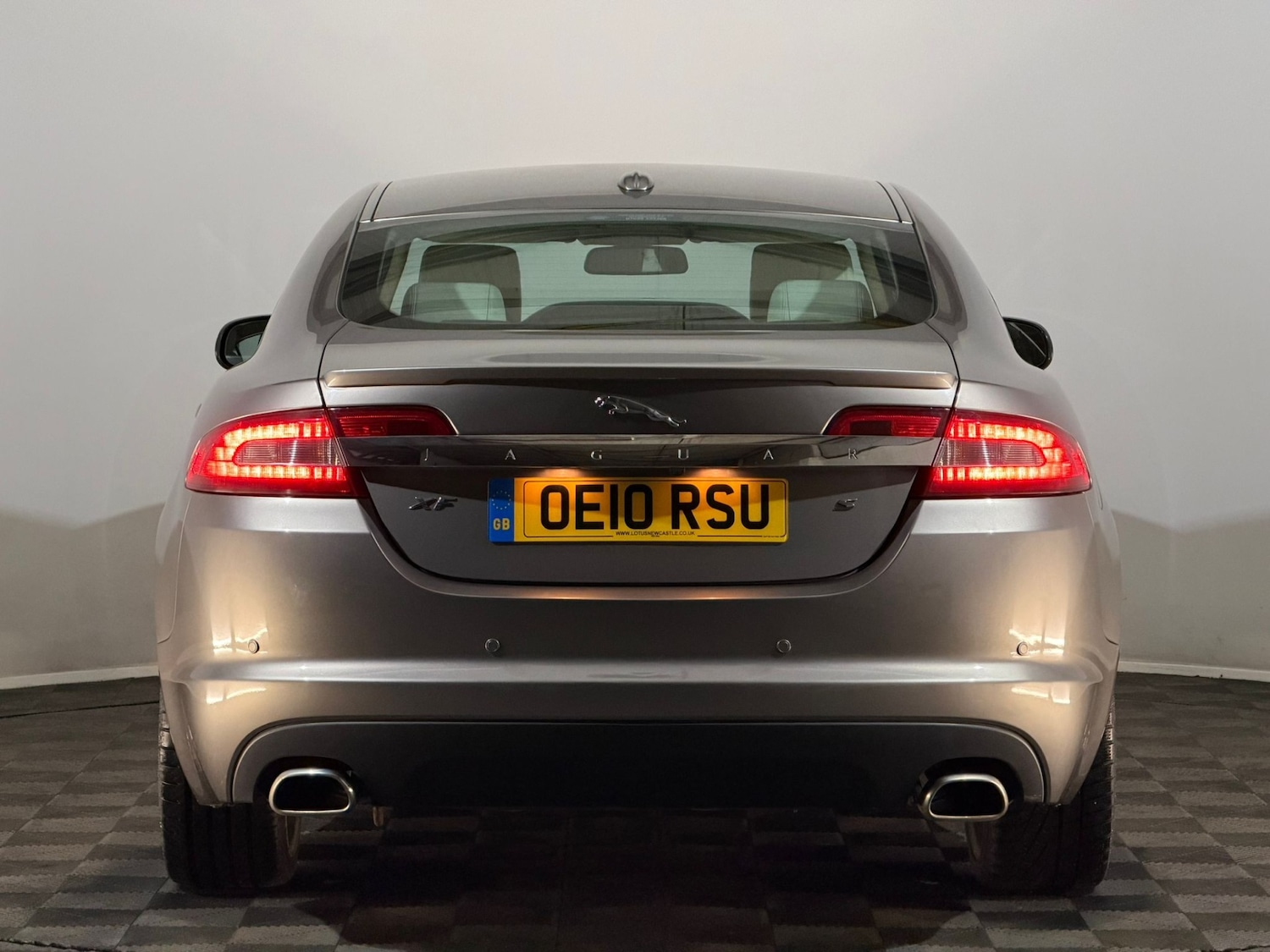 Used Jaguar XF 2010 for sale - 76297247: Photo 7