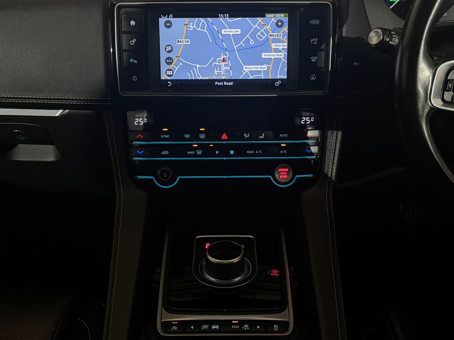 Used Jaguar F-Pace 2016 for sale - 76840749: Photo 14