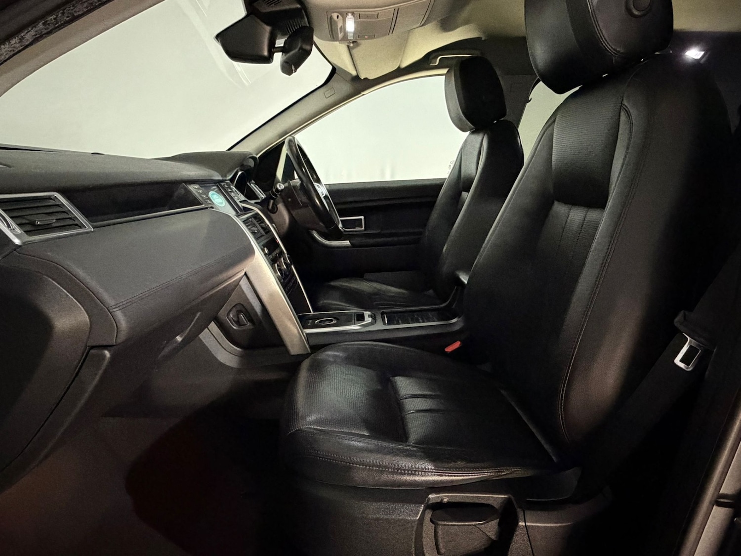 Used Land Rover Discovery Sport 2015 for sale - 77706814: Photo 17