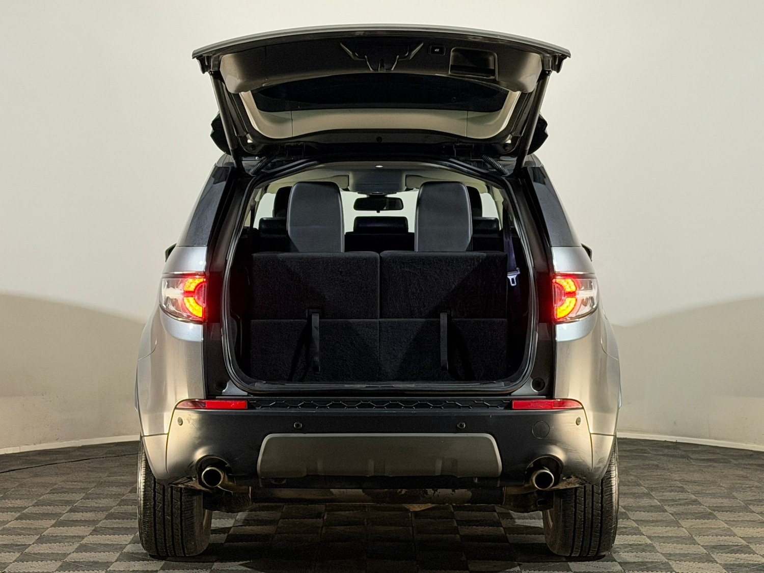 Used Land Rover Discovery Sport 2015 for sale - 77706814: Photo 8