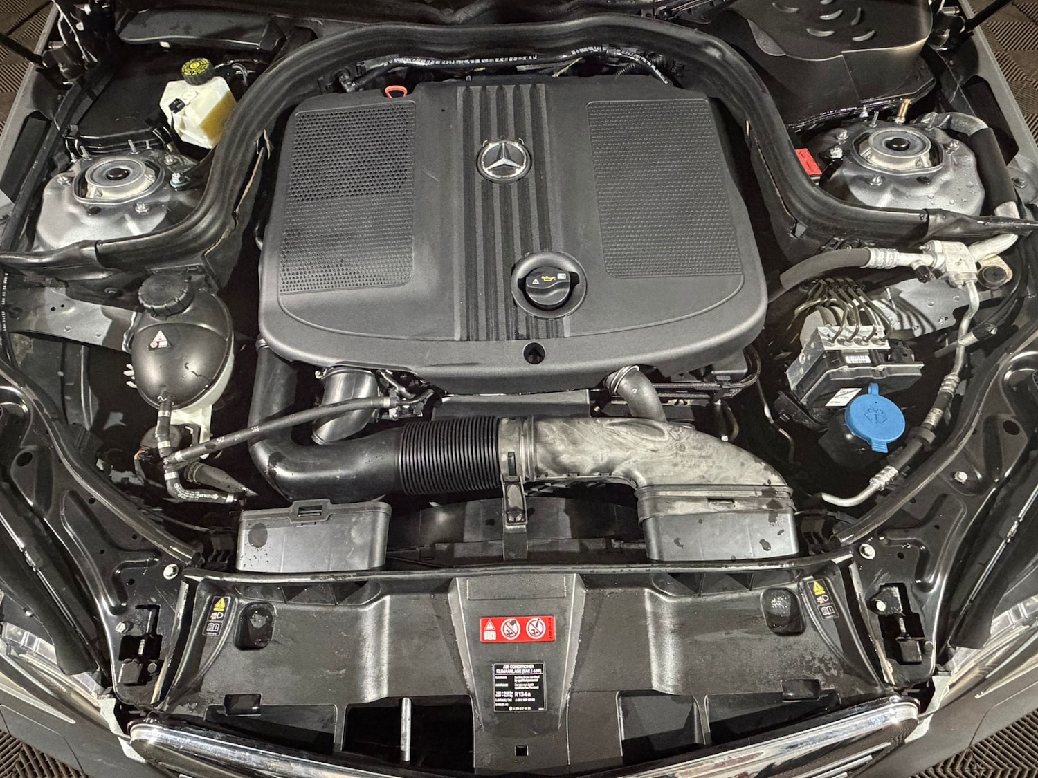 Used Mercedes-Benz E Class 2011 for sale - 78136978: Photo 10