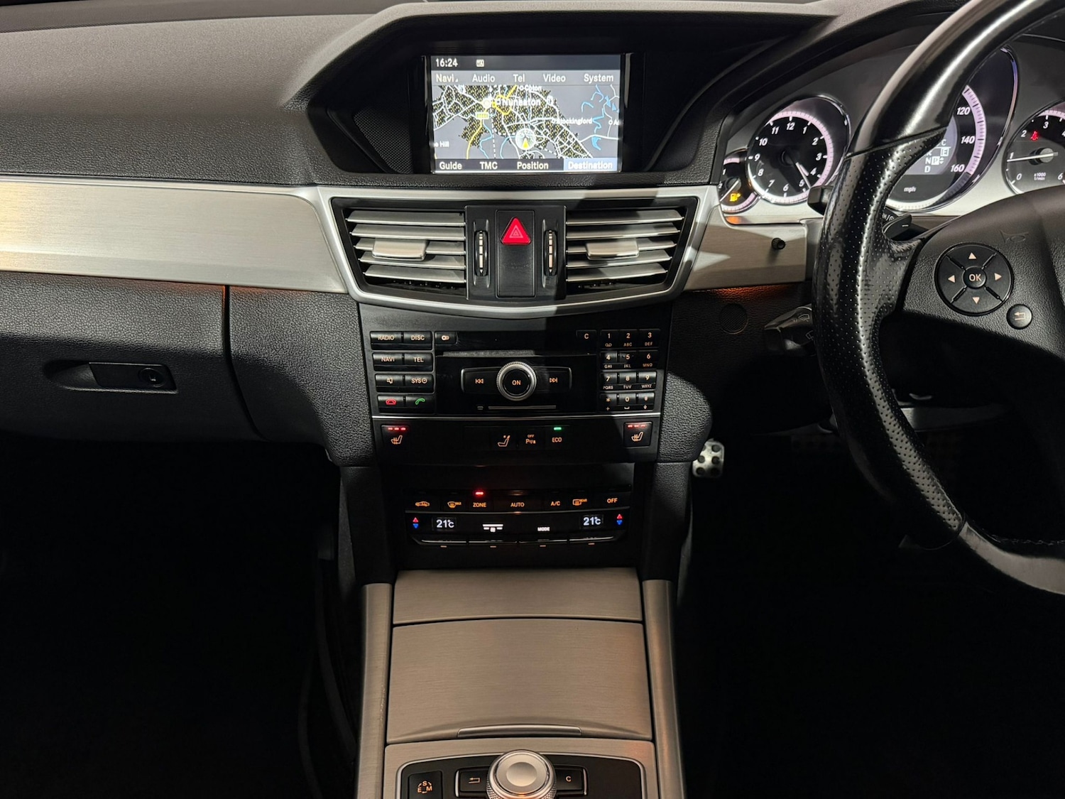 Used Mercedes-Benz E Class 2011 for sale - 78136978: Photo 13