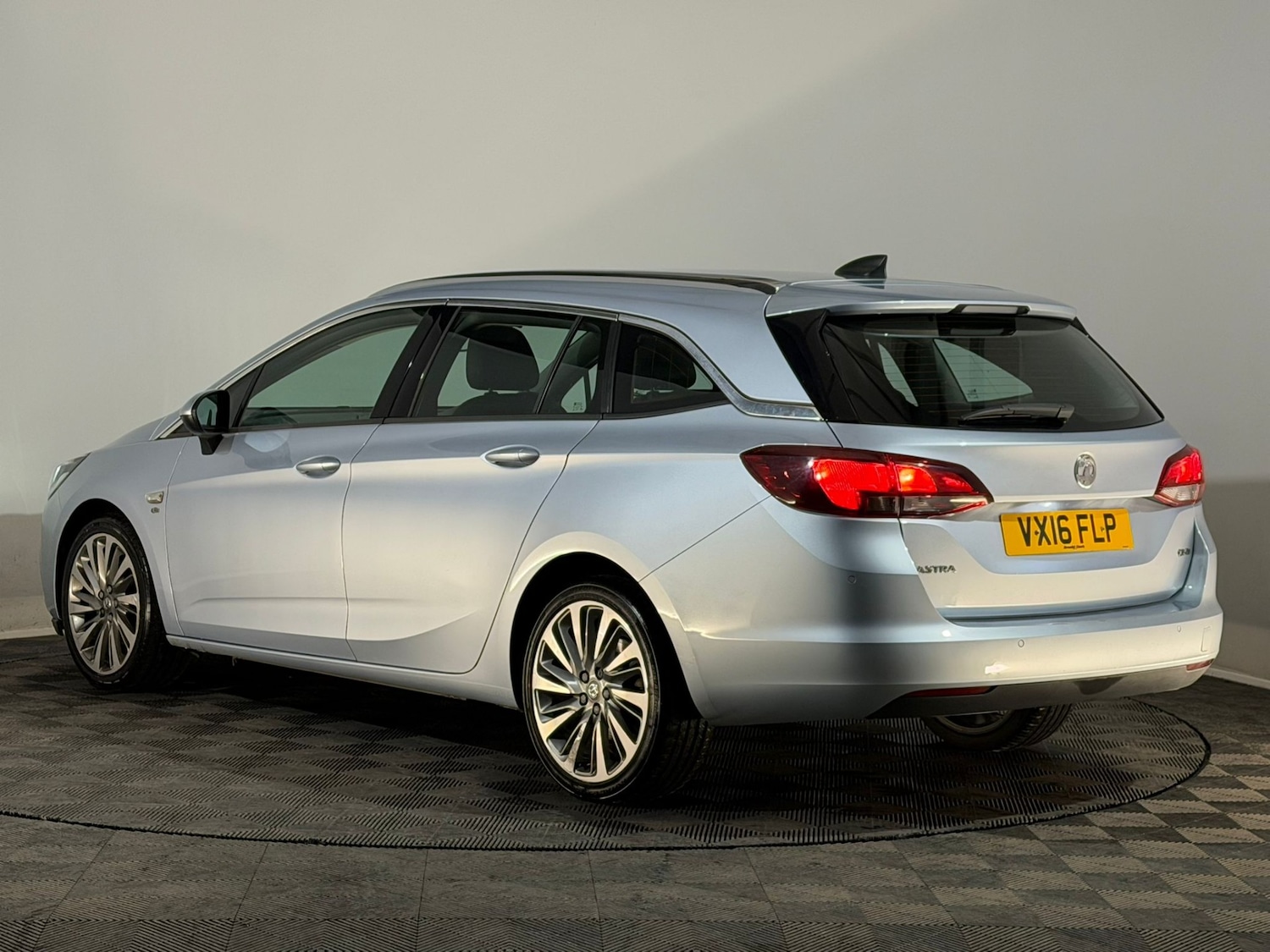 Used Vauxhall Astra 2016 for sale - 76611814: Photo 9