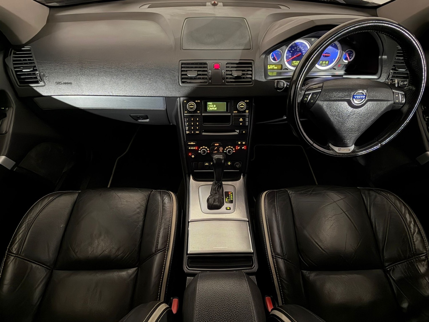 Used Volvo XC90 2011 for sale - 76129129: Photo 11