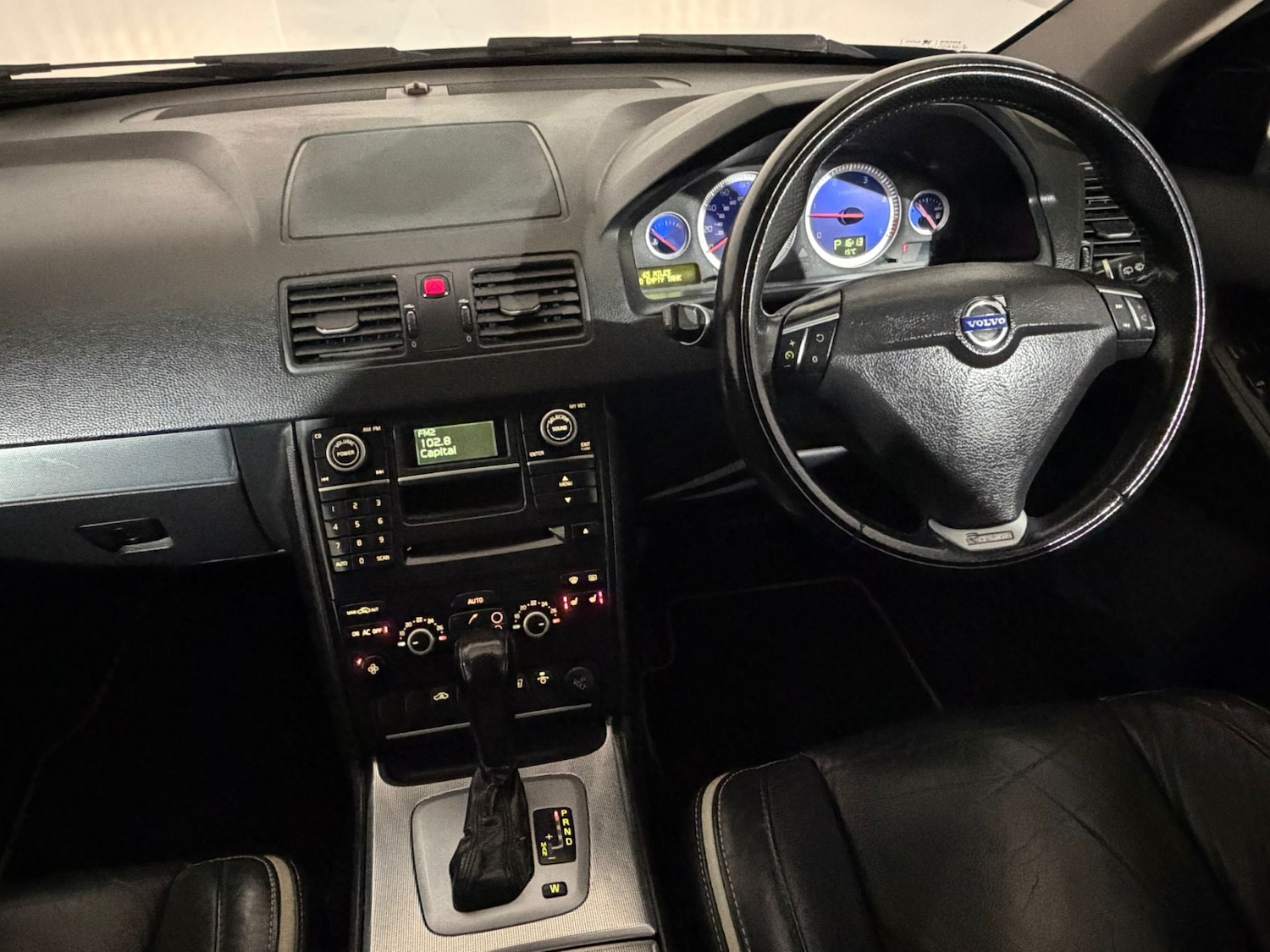 Used Volvo XC90 2011 for sale - 76129129: Photo 12