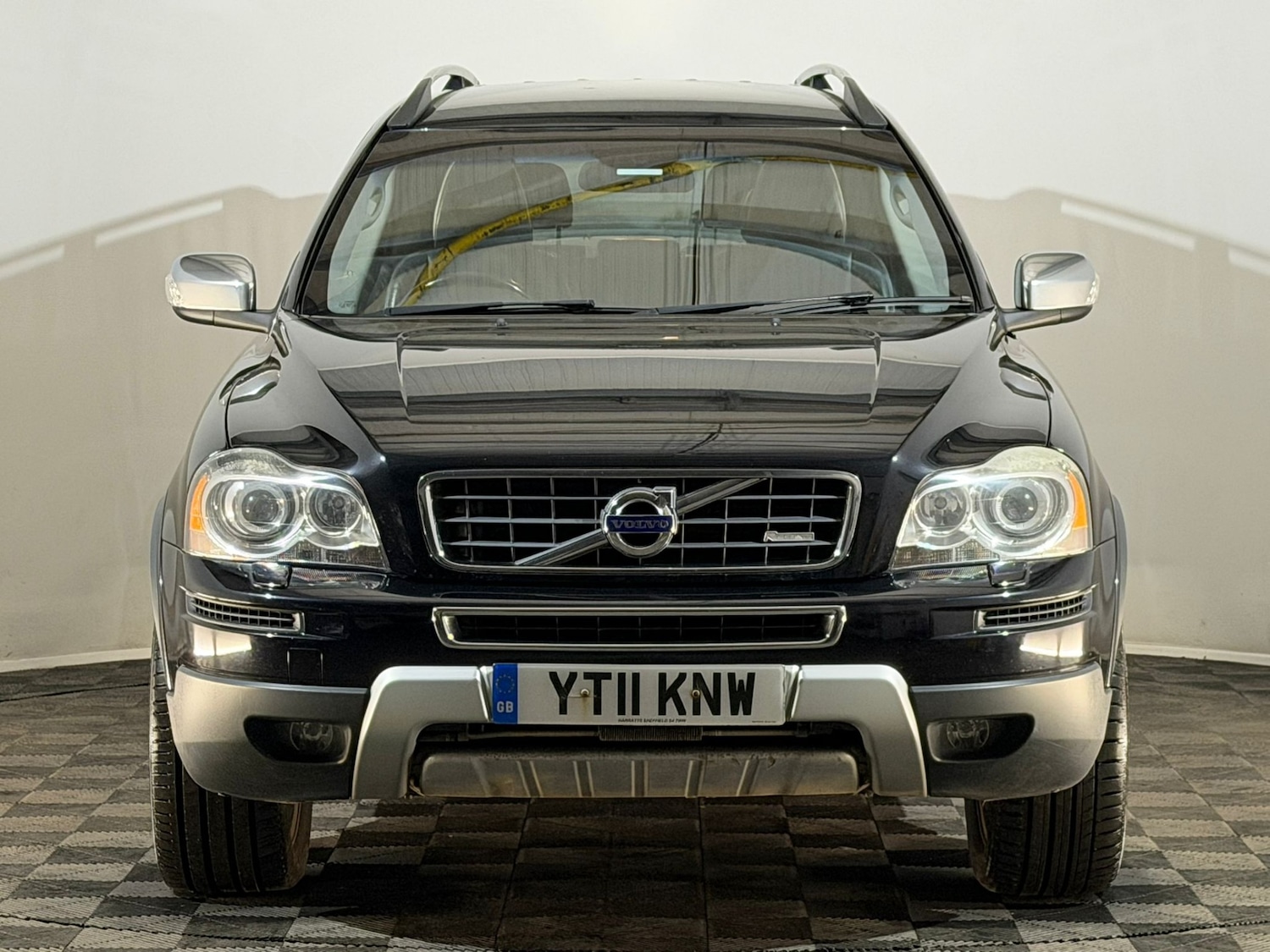 Used Volvo XC90 2011 for sale - 76129129: Photo 2
