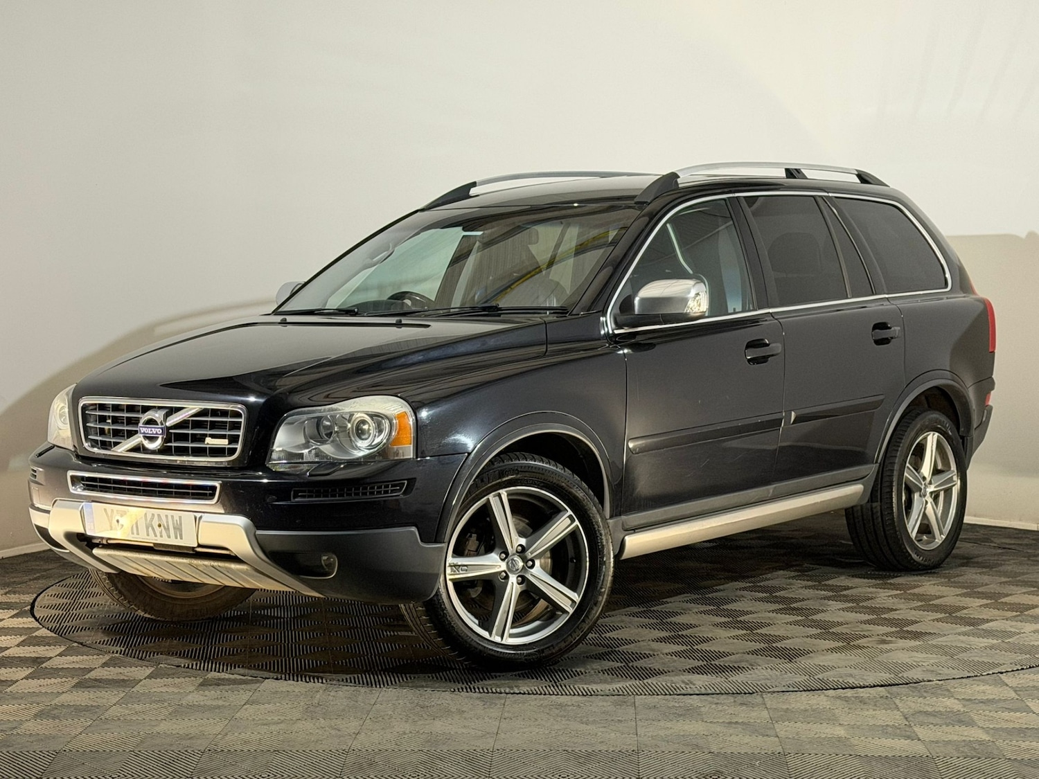 Used Volvo XC90 2011 for sale - 76129129: Photo 3