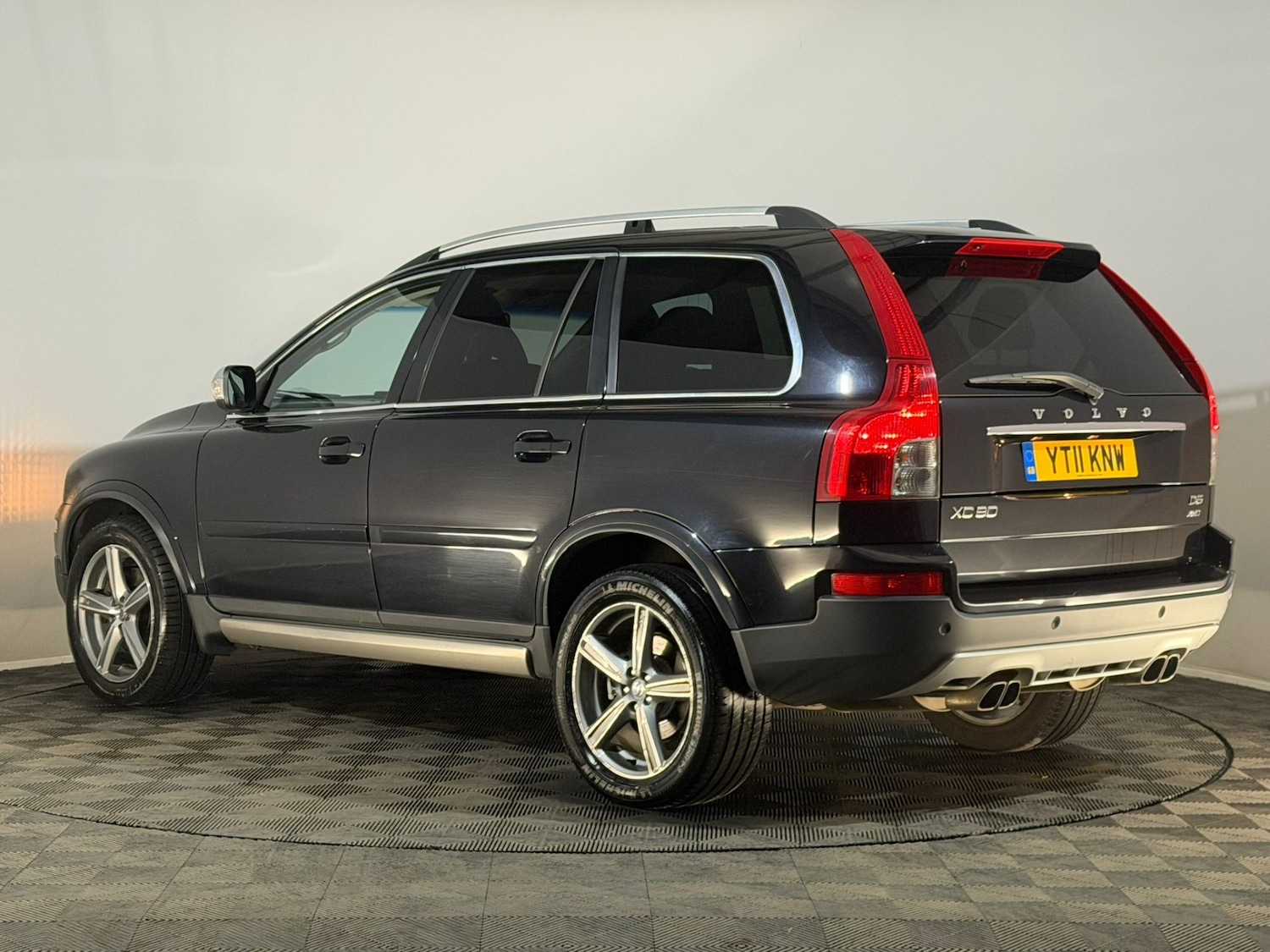 Used Volvo XC90 2011 for sale - 76129129: Photo 9