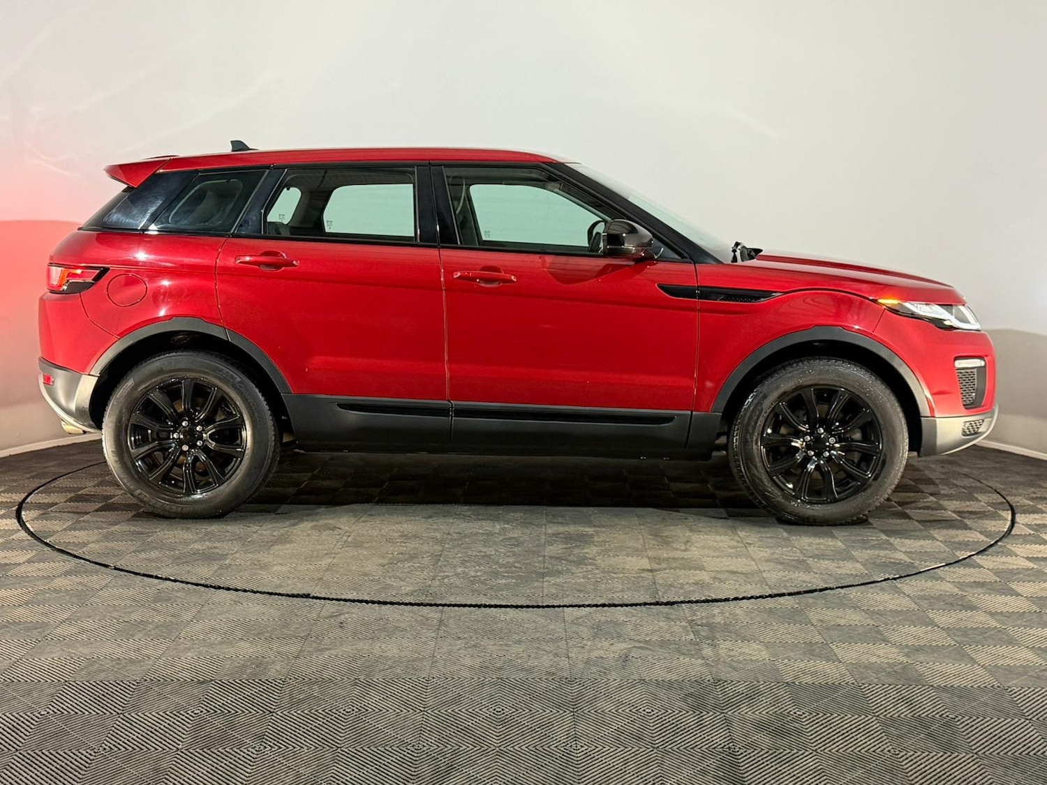 Used Land Rover Range Rover Evoque 2015 for sale - 77159084: Photo 3