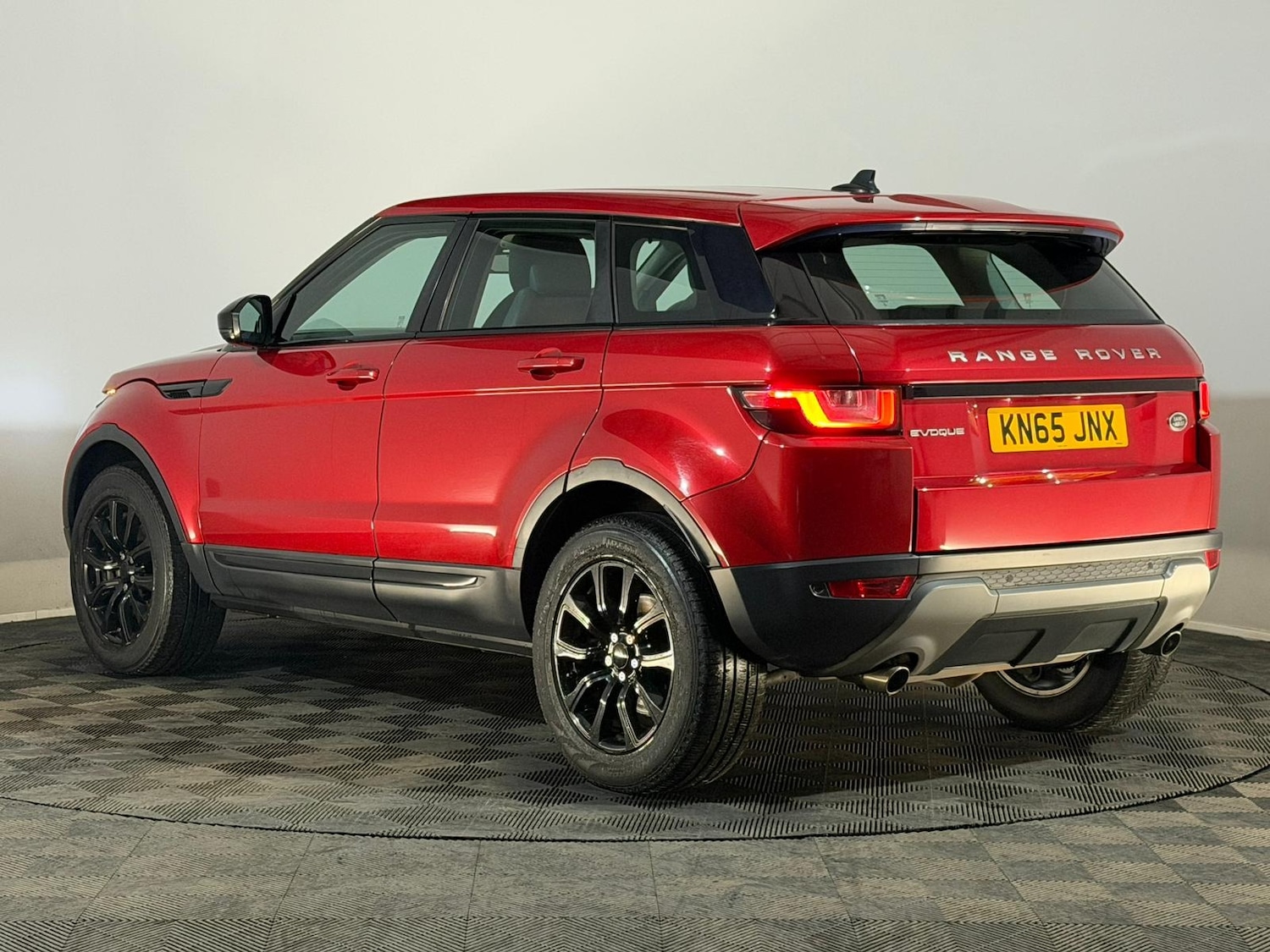 Used Land Rover Range Rover Evoque 2015 for sale - 77159084: Photo 7