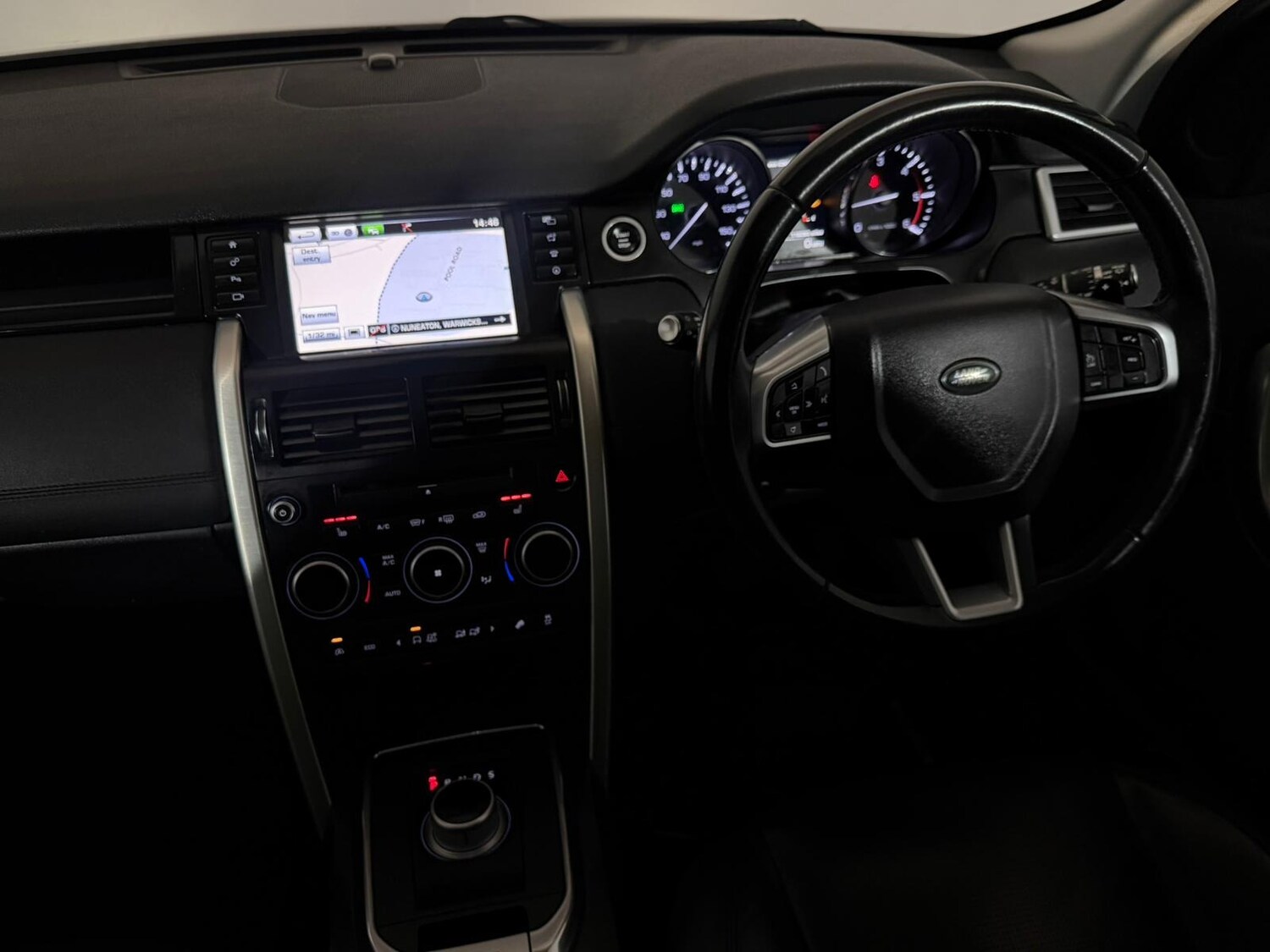 Used Land Rover Discovery Sport 2015 for sale - 77501248: Photo 10