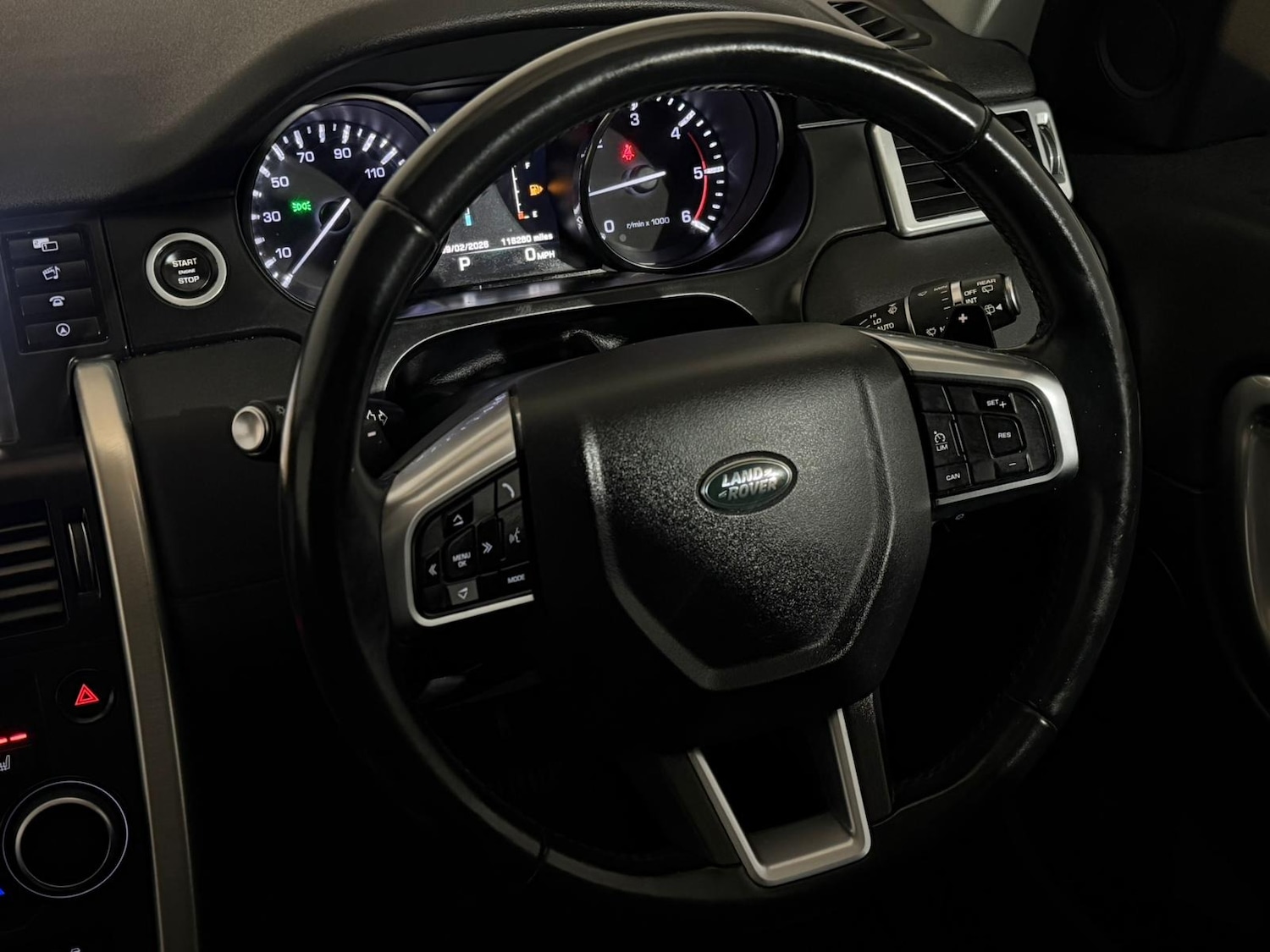 Used Land Rover Discovery Sport 2015 for sale - 77501248: Photo 11