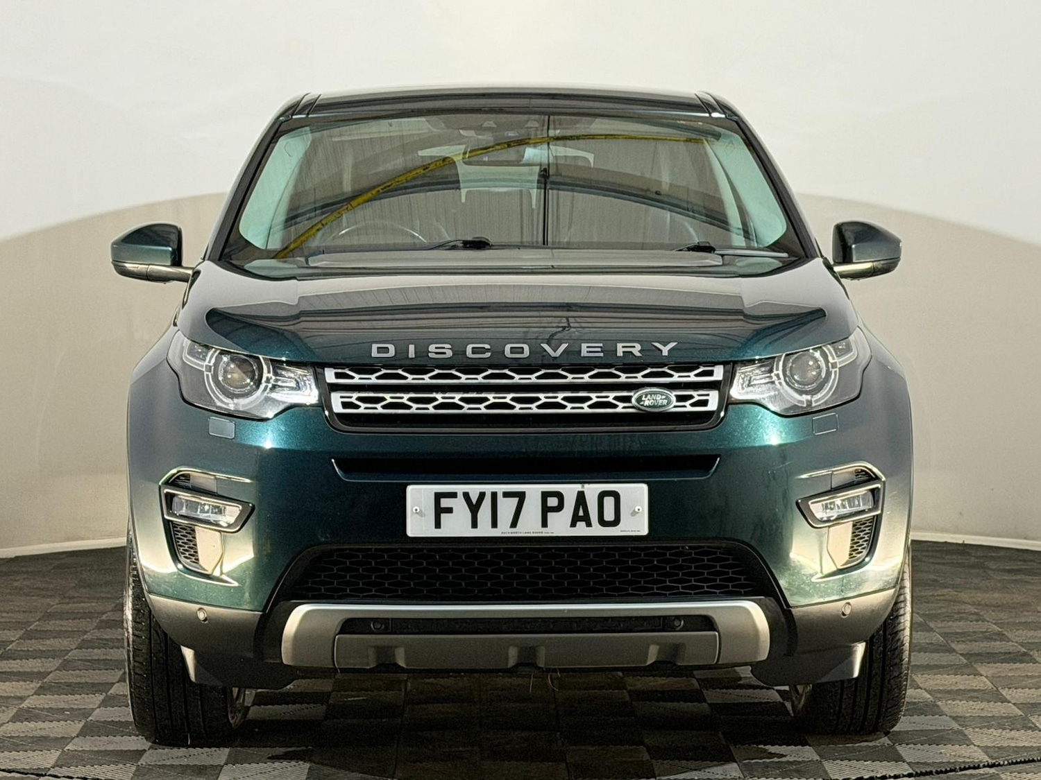 Used Land Rover Discovery Sport 2017 for sale - 77674575: Photo 2