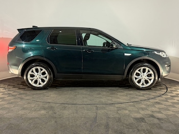 Used Land Rover Discovery Sport 2017 for sale - 77674575: Photo