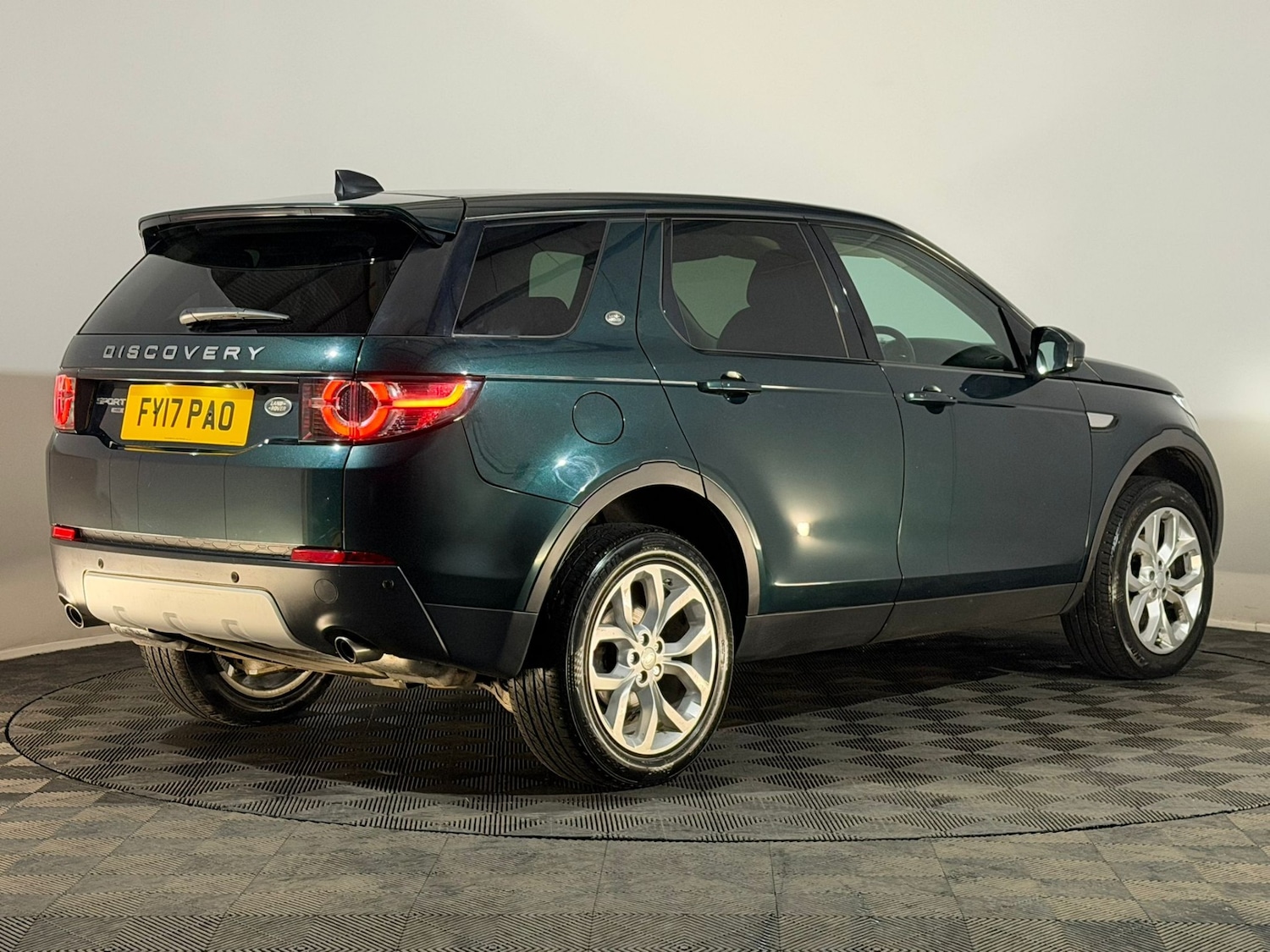 Used Land Rover Discovery Sport 2017 for sale - 77674575: Photo 5