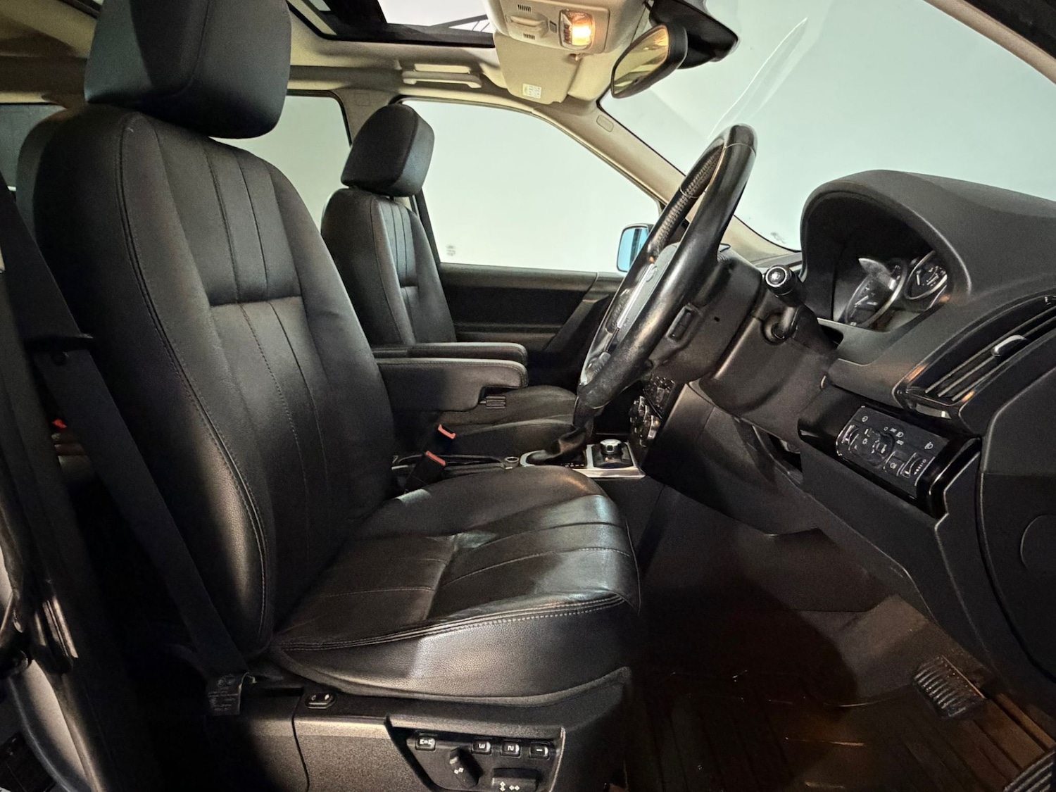 Used Land Rover Freelander 2012 for sale - 76144345: Photo 17