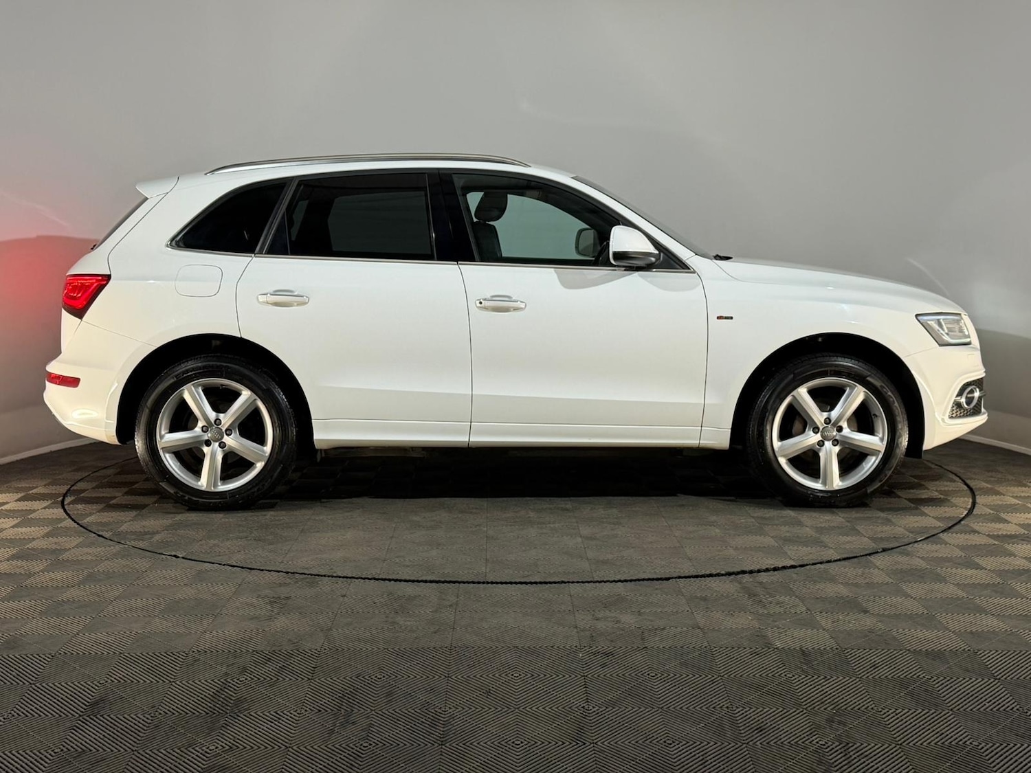 Used Audi Q5 2014 for sale - 78060448: Photo 4