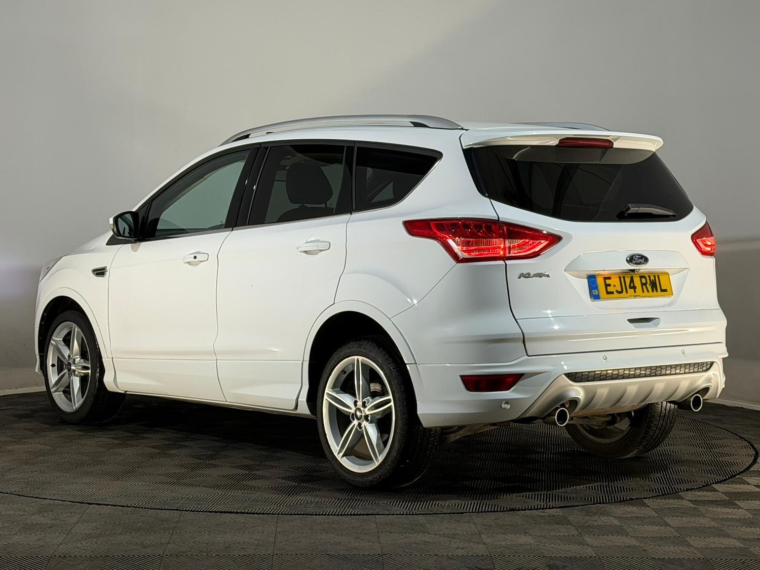 Used Ford Kuga 2014 for sale - 76414909: Photo 9