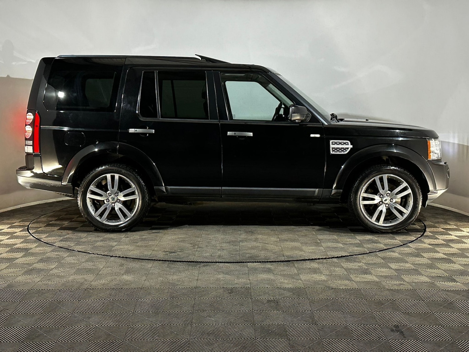 Used Land Rover Discovery 2012 for sale - 76067278: Photo 4