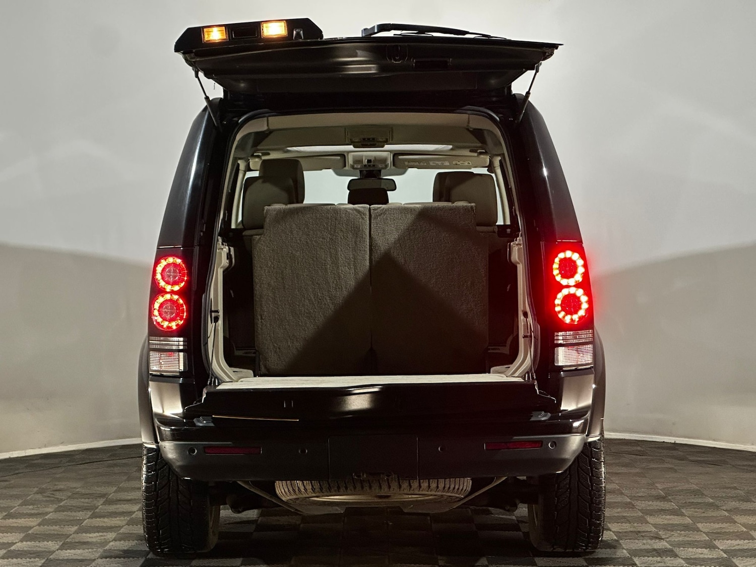 Used Land Rover Discovery 2012 for sale - 76067278: Photo 8