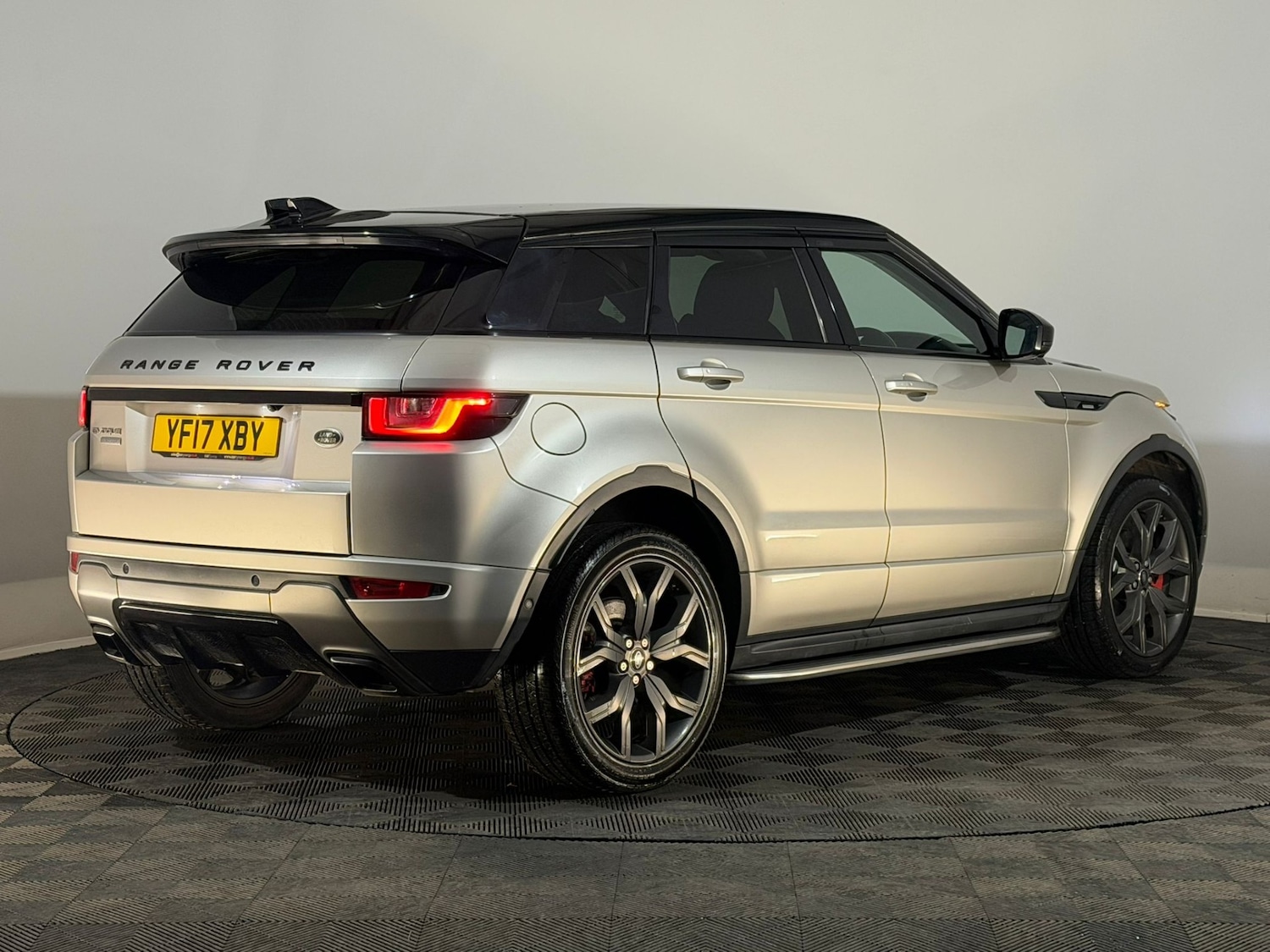 Used Land Rover Range Rover Evoque 2017 for sale - 77627033: Photo 6
