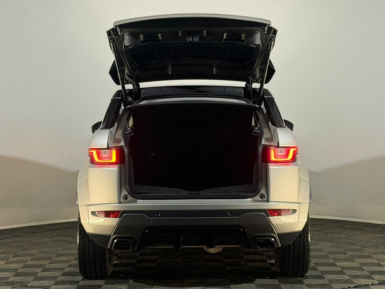 Used Land Rover Range Rover Evoque 2017 for sale - 77627033: Photo 8