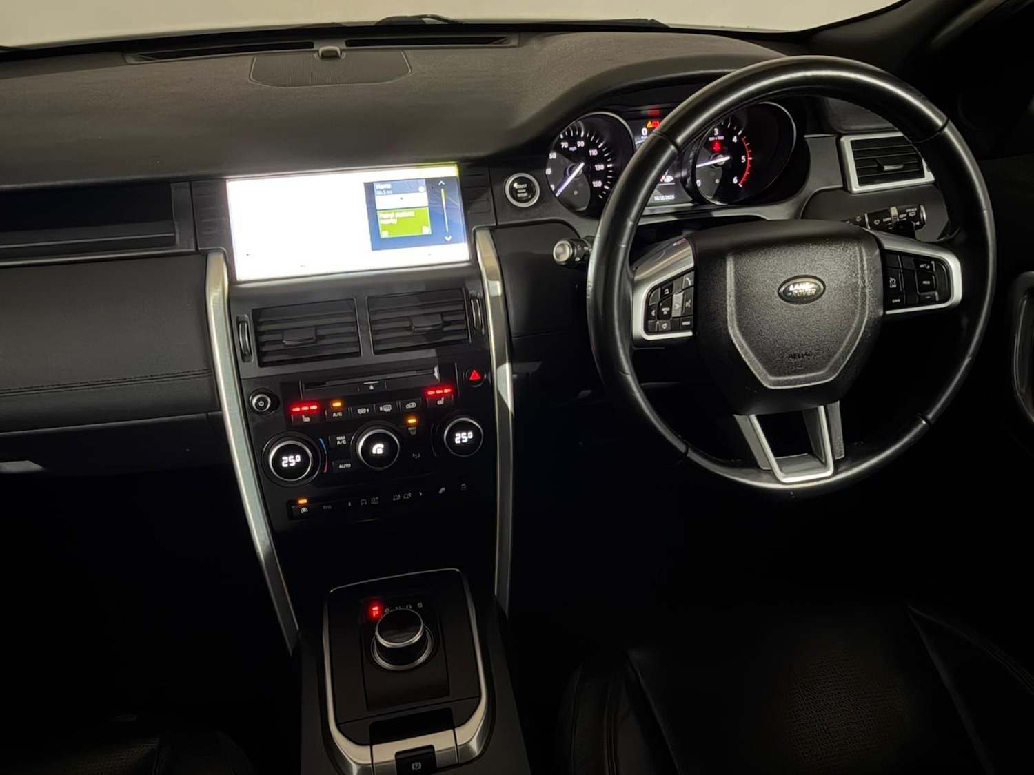 Used Land Rover Discovery Sport 2016 for sale - 76987013: Photo 12