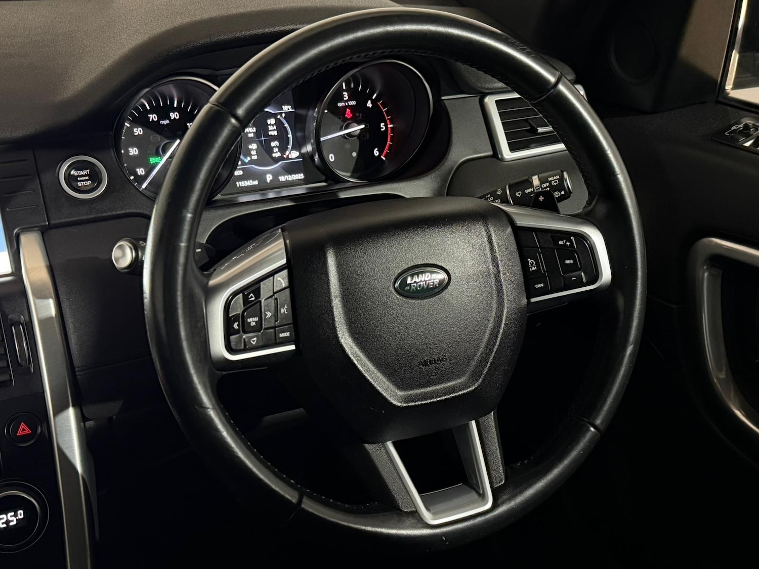 Used Land Rover Discovery Sport 2016 for sale - 76987013: Photo 13