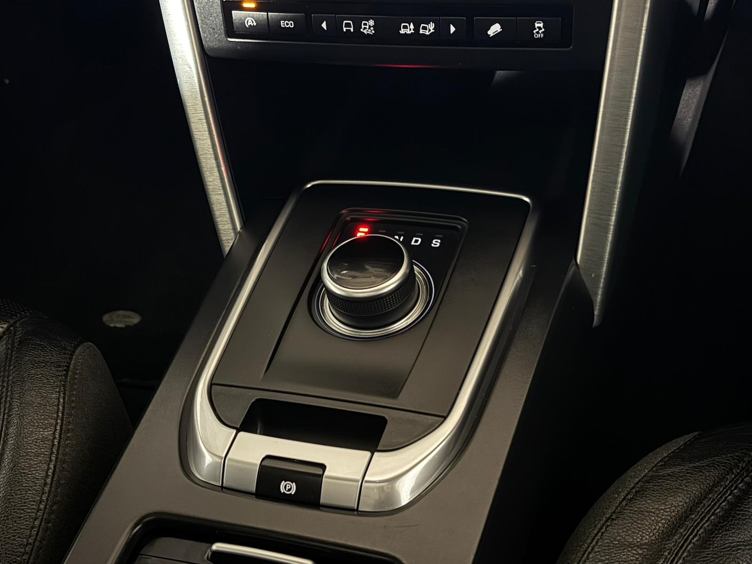 Used Land Rover Discovery Sport 2016 for sale - 76987013: Photo 15