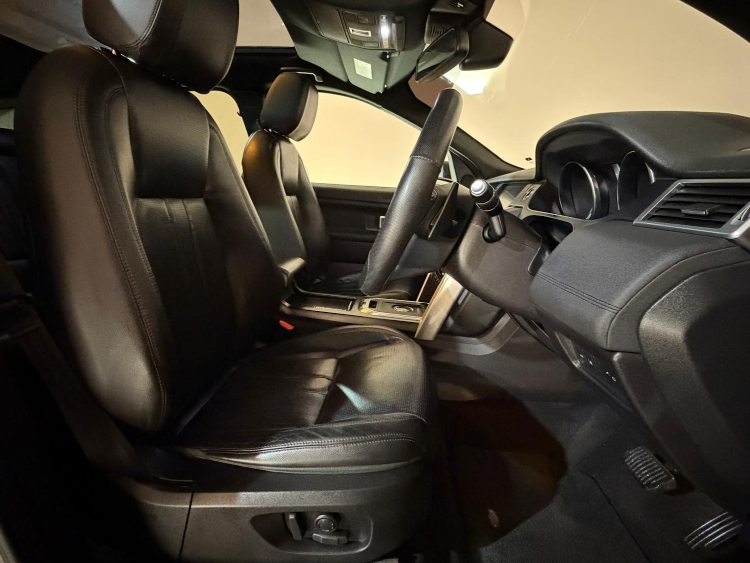 Used Land Rover Discovery Sport 2016 for sale - 76987013: Photo 16