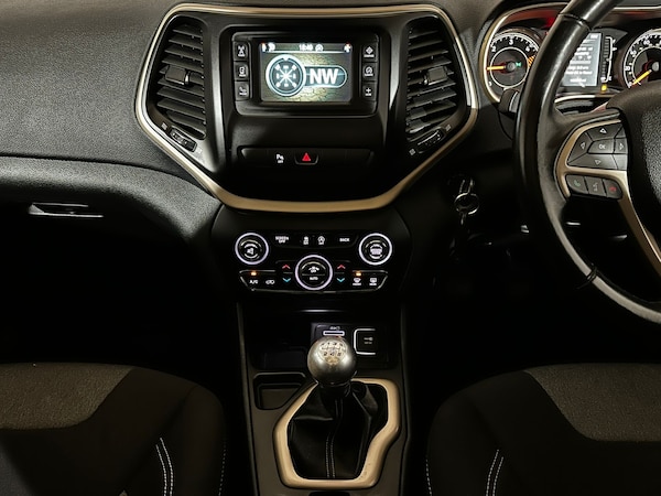 Used Jeep Cherokee 2014 for sale - 75660028: Photo 14