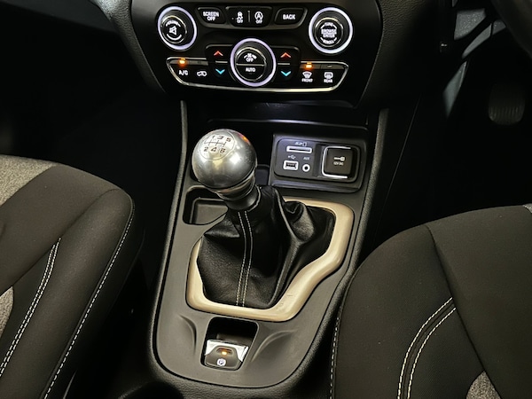 Used Jeep Cherokee 2014 for sale - 75660028: Photo 15