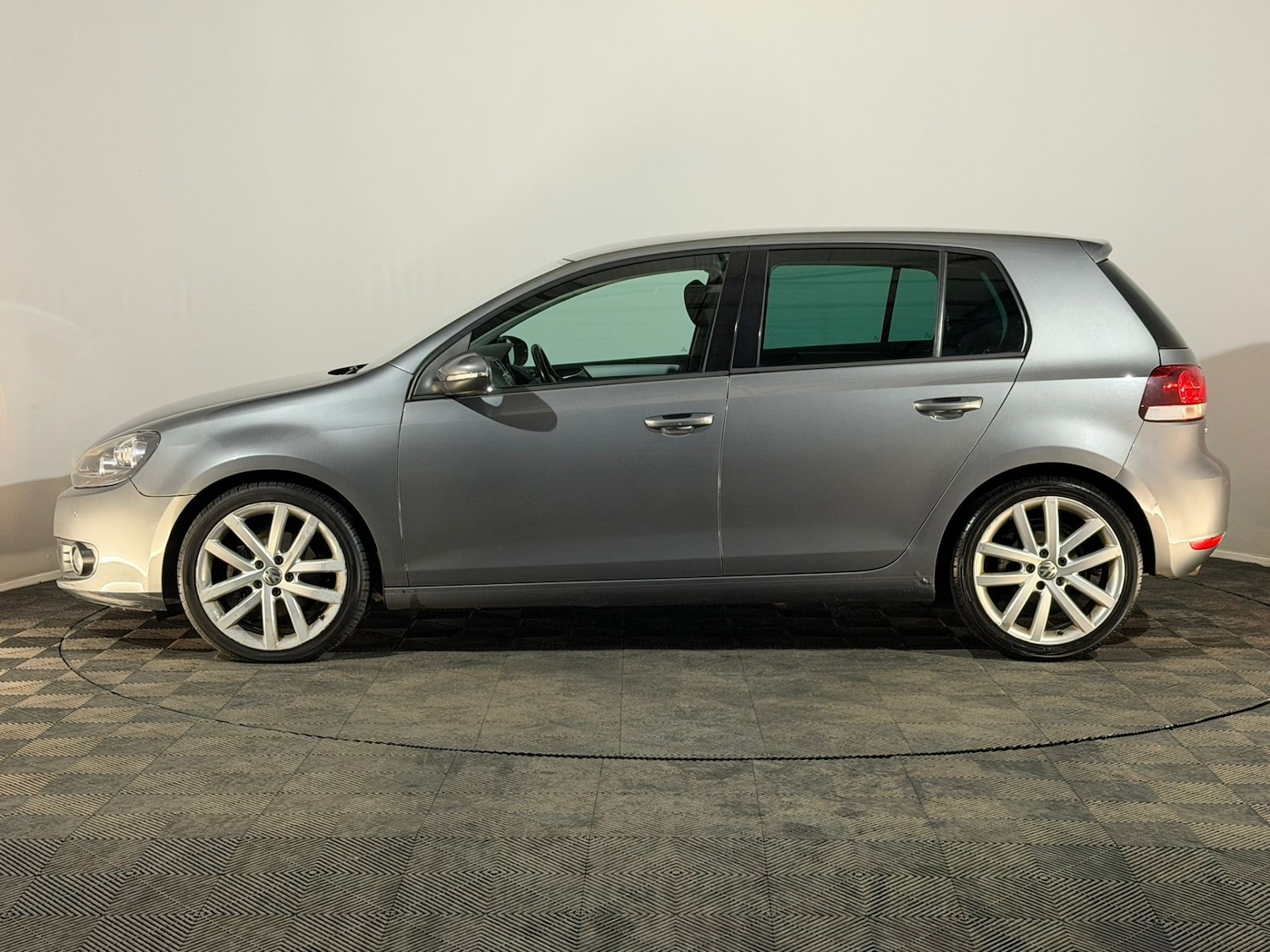Used Volkswagen Golf 2009 for sale - 76544684: Photo 5