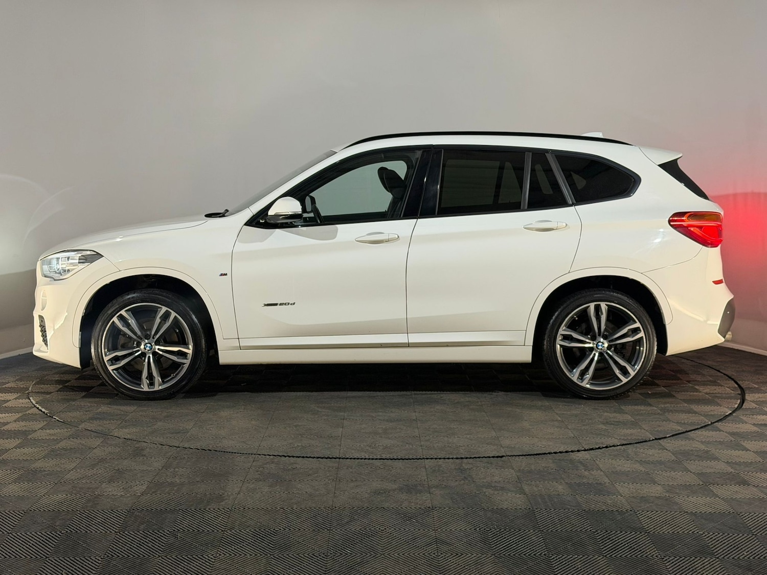 Used BMW X1 2017 for sale - 77627189: Photo 5