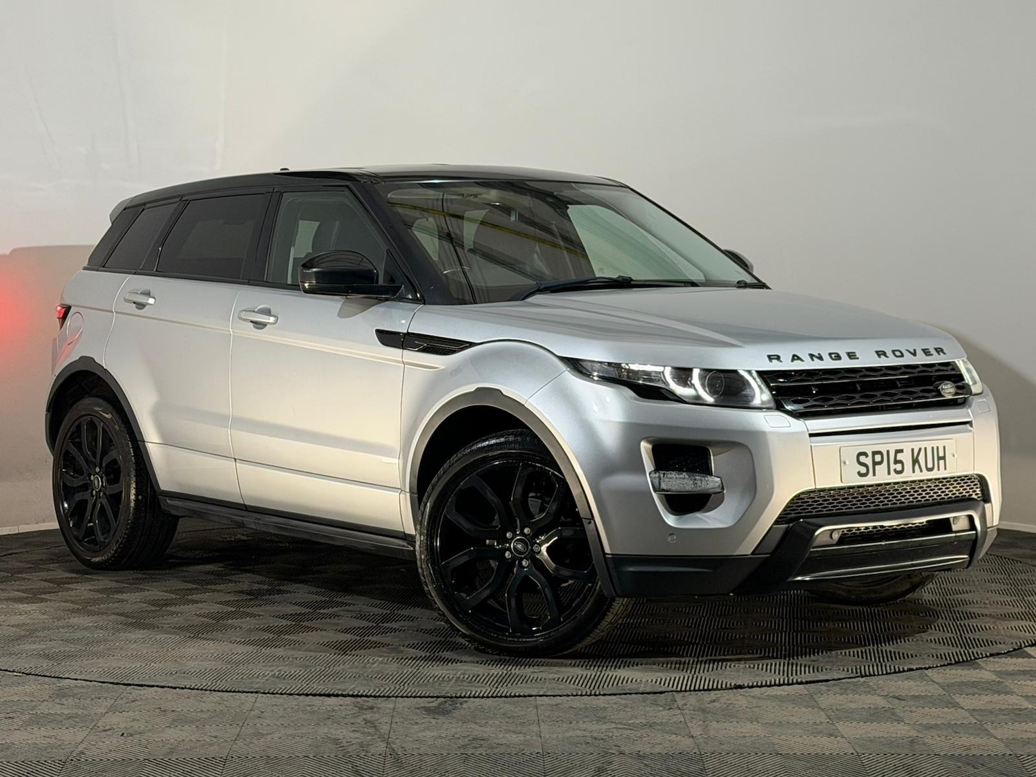 Used Land Rover Range Rover Evoque 2015 for sale - 77091938: Photo 1