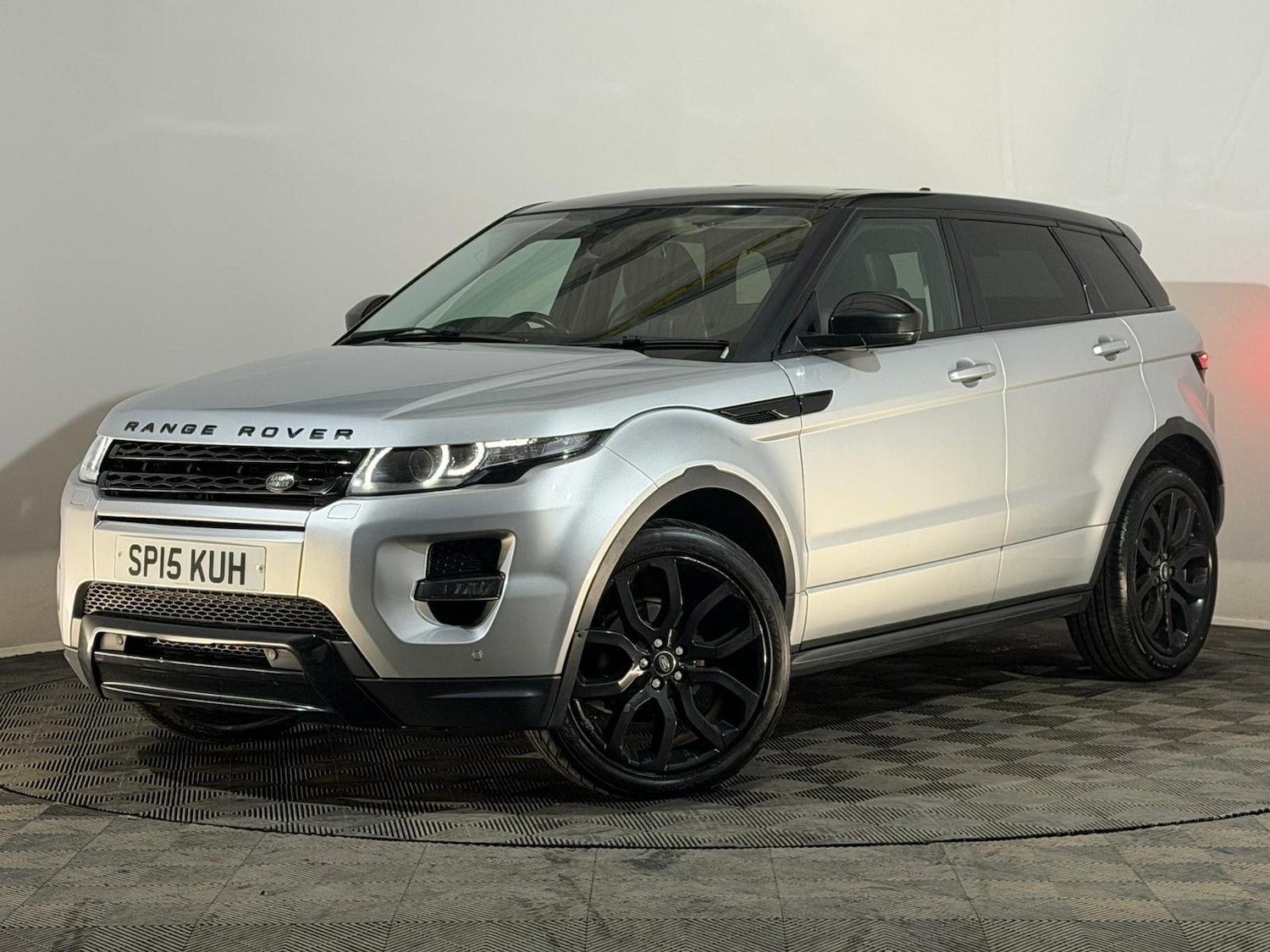 Used Land Rover Range Rover Evoque 2015 for sale - 77091938: Photo 3