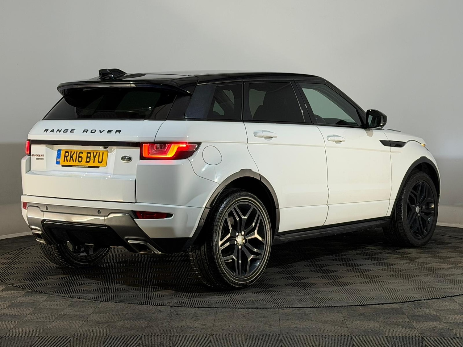 Used Land Rover Range Rover Evoque 2016 for sale - 76366199: Photo 6