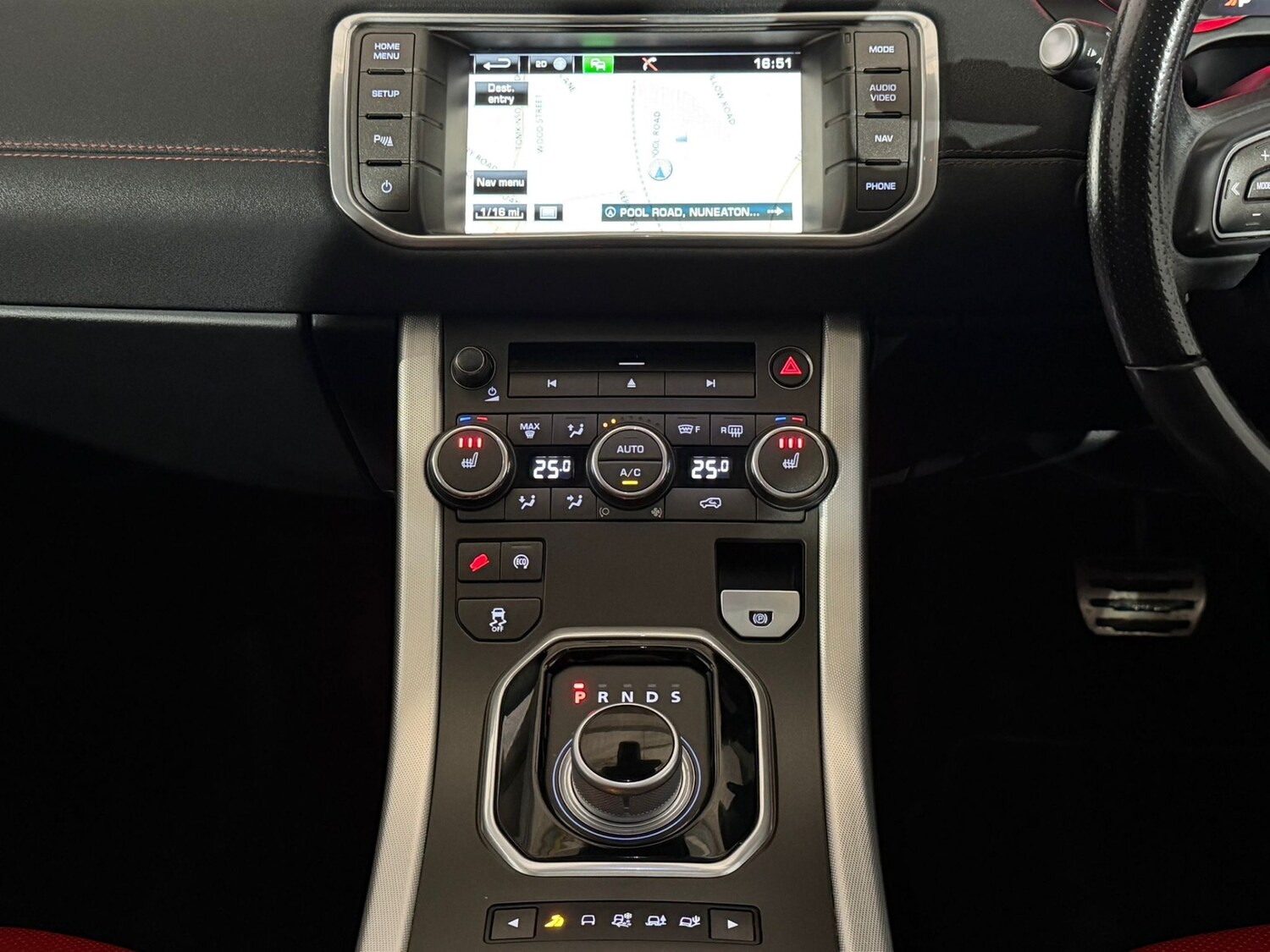 Used Land Rover Range Rover Evoque 2015 for sale - 77674232: Photo 14