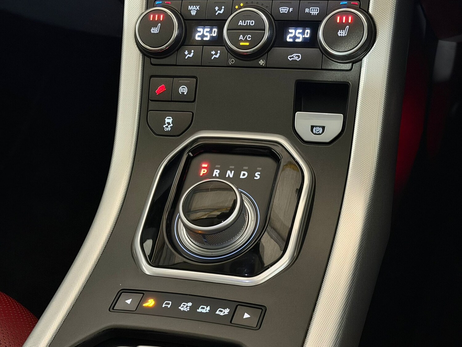 Used Land Rover Range Rover Evoque 2015 for sale - 77674232: Photo 15